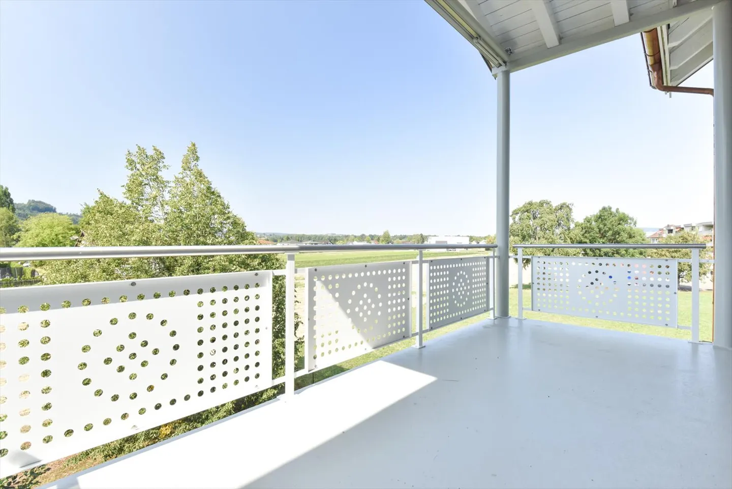 Spacious apartment in a beautiful location - Photo 10 of 10