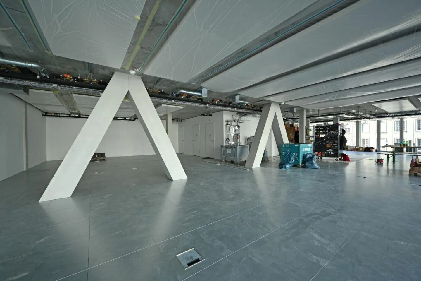 Your representative business location in the new train station building at Bubenbergplatz - Photo 4 of 8