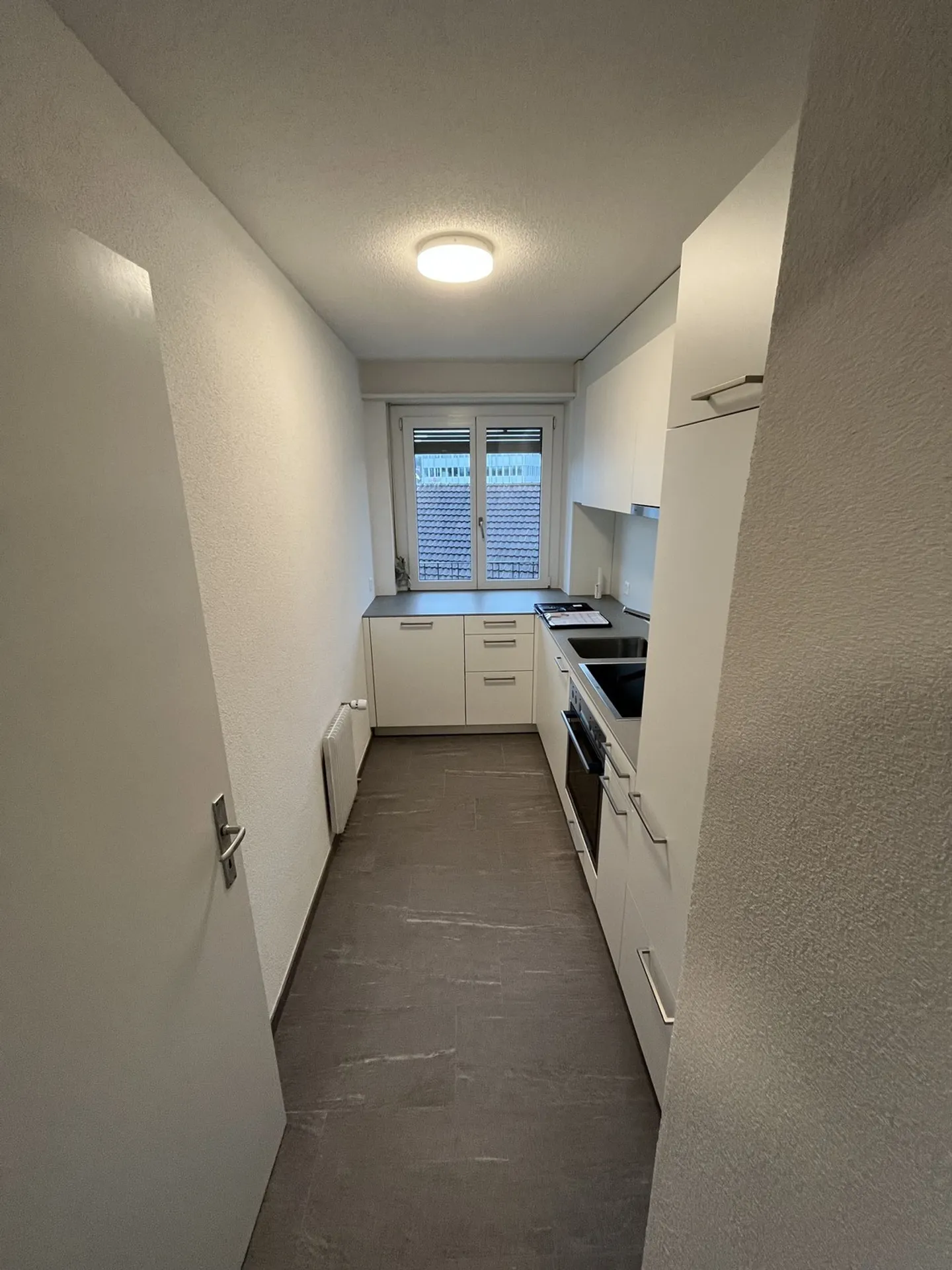 Moderne 3.5-Zimmer-Dachwohnung in Liebefeld – mit Balkon - Foto 3 von 9