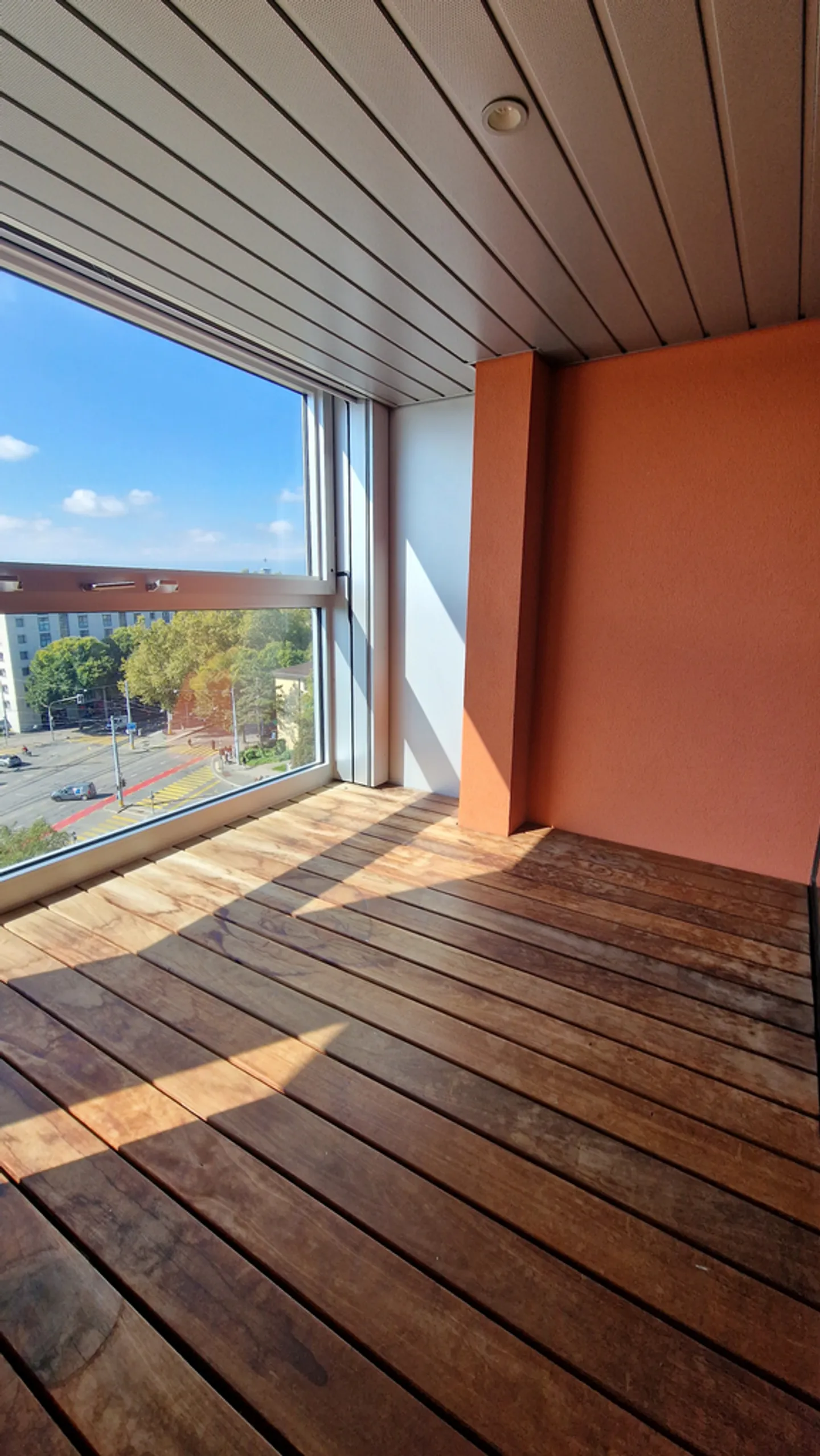 BOUCHET - 4 ROOMS BRIGHT ON THE 6TH FLOOR - Photo 4 of 8