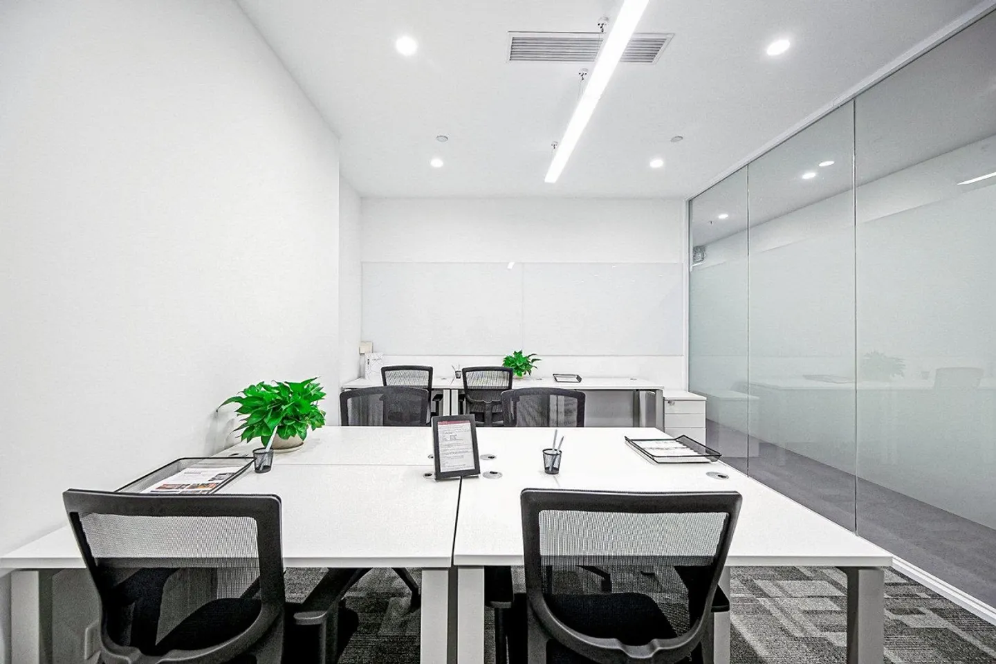 Privates Büro für 20 in Regus - Foto 1 von 9