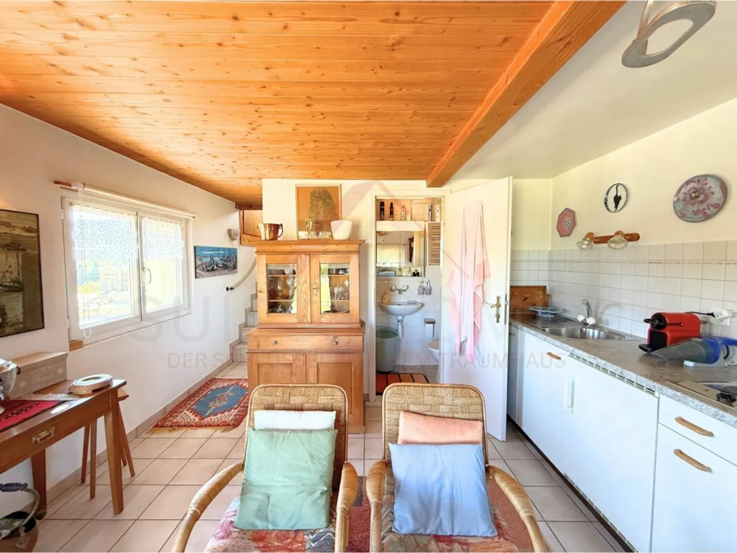 Charming Single-Family Home in La Chaux-de-Fonds - Preserved Authenticity and Modern Comfort - Photo 10 of 20