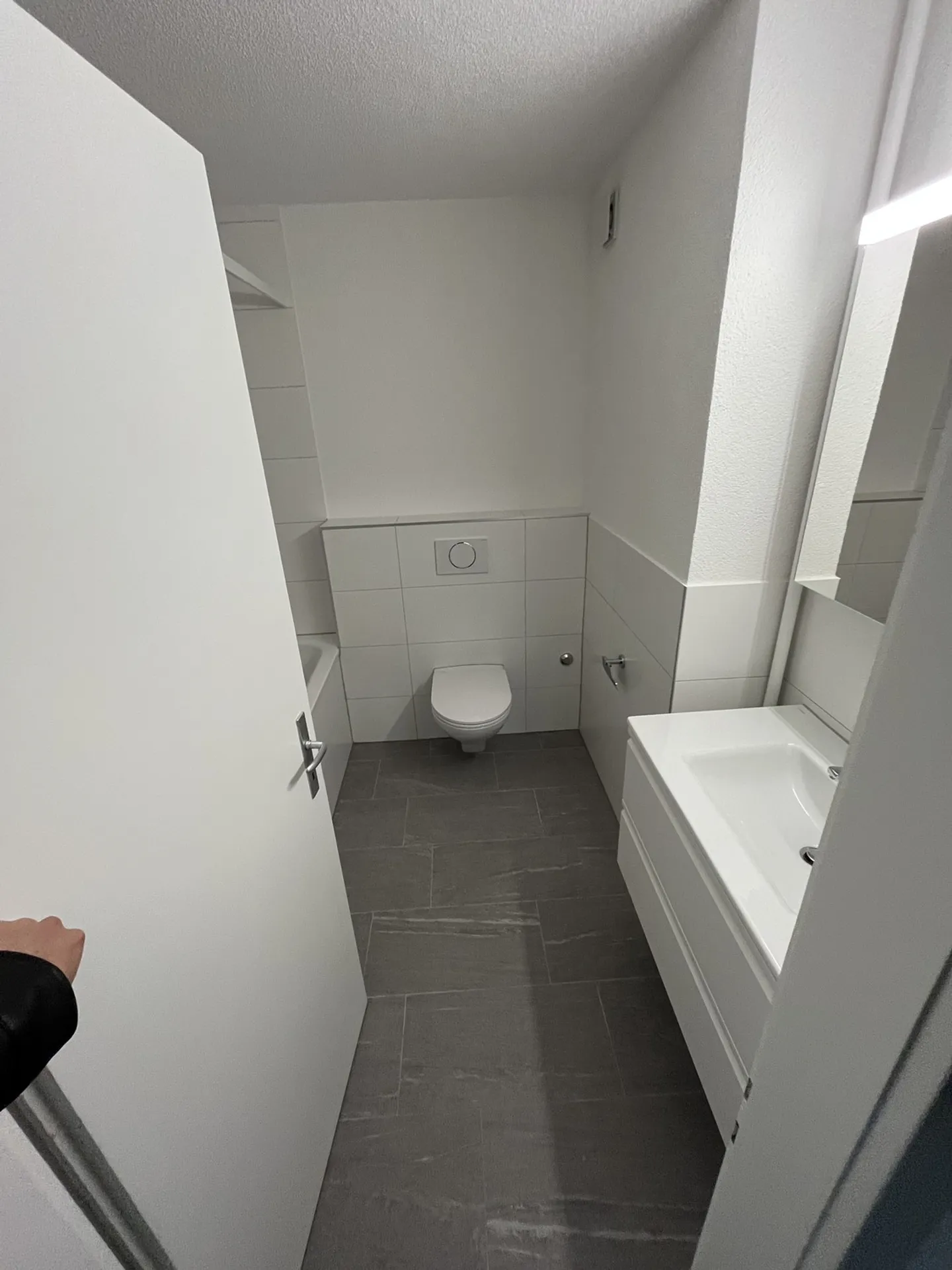 Moderne 3.5-Zimmer-Dachwohnung in Liebefeld – mit Balkon - Foto 9 von 9