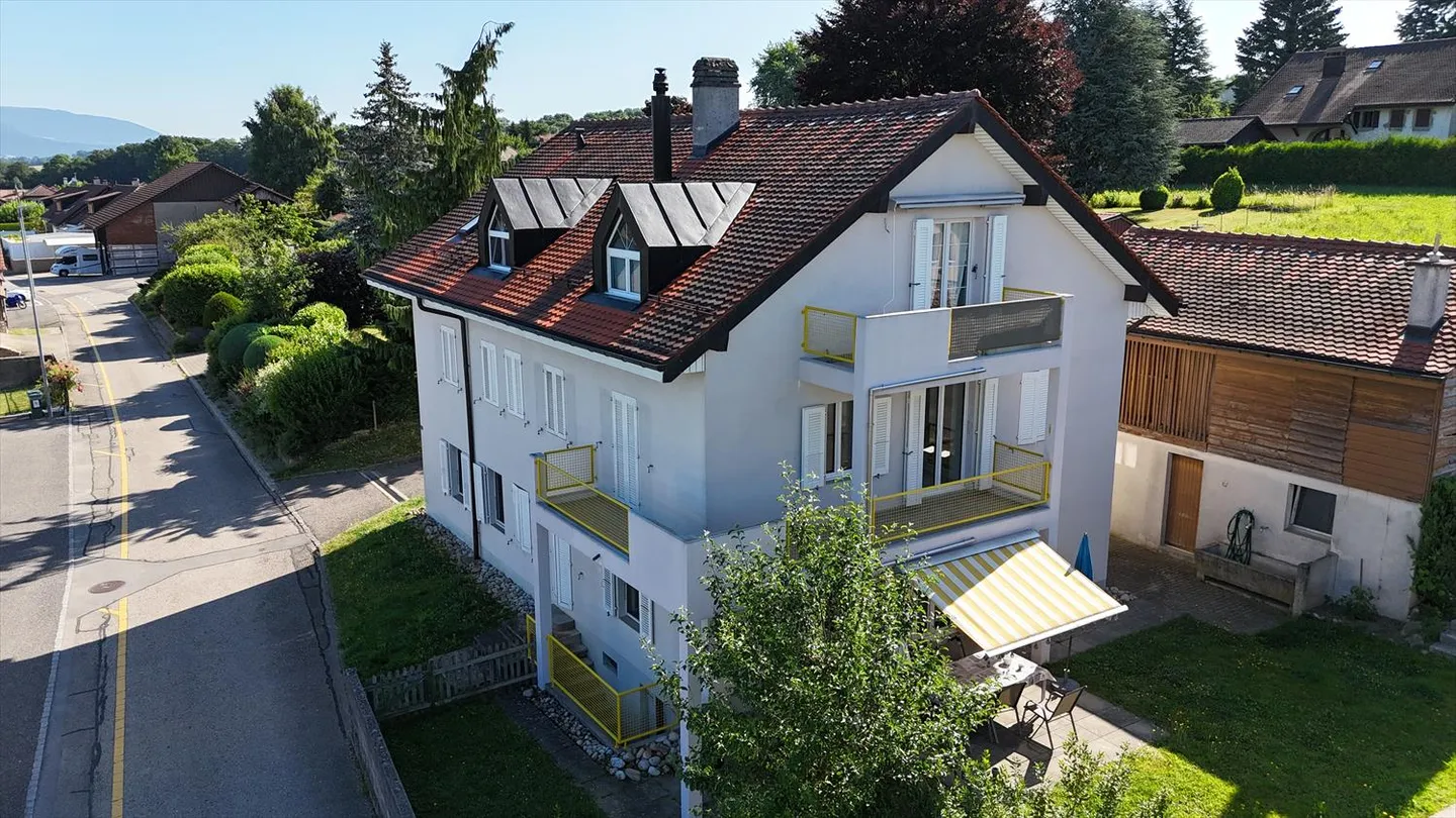Charming 4.5-room apartment in Epautheyres - Photo 5 of 12