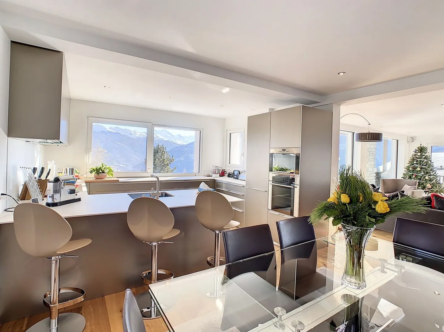 Chalet de Luxe à Crans - Photo 1 sur 5