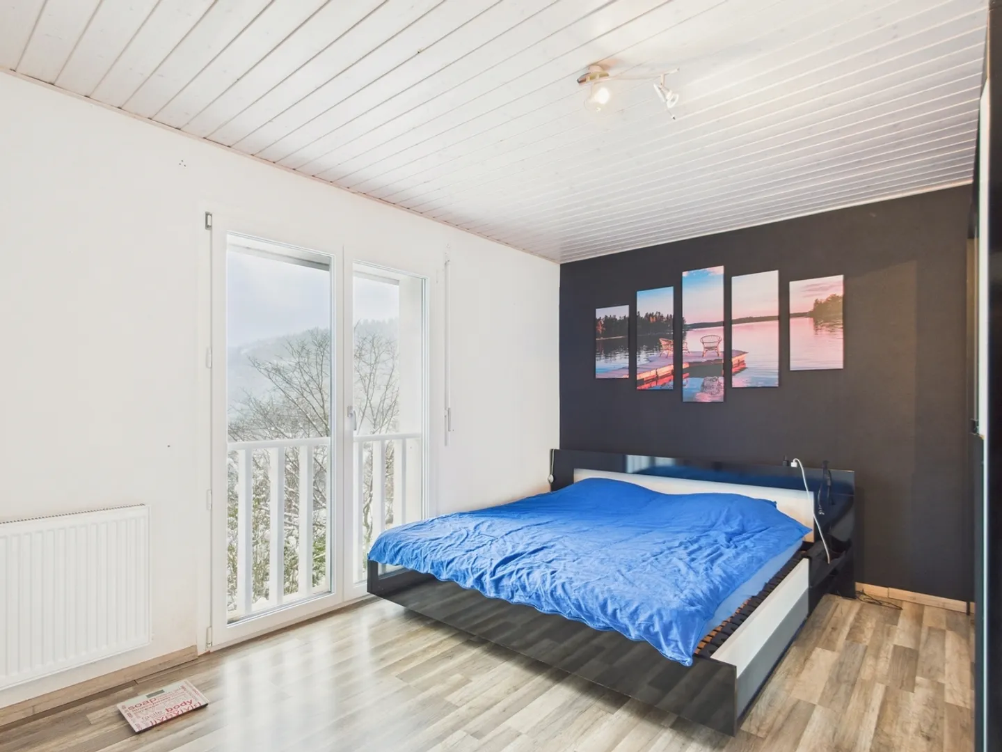 Unique renovated single-family house with unobstructed view - Photo 6 of 13