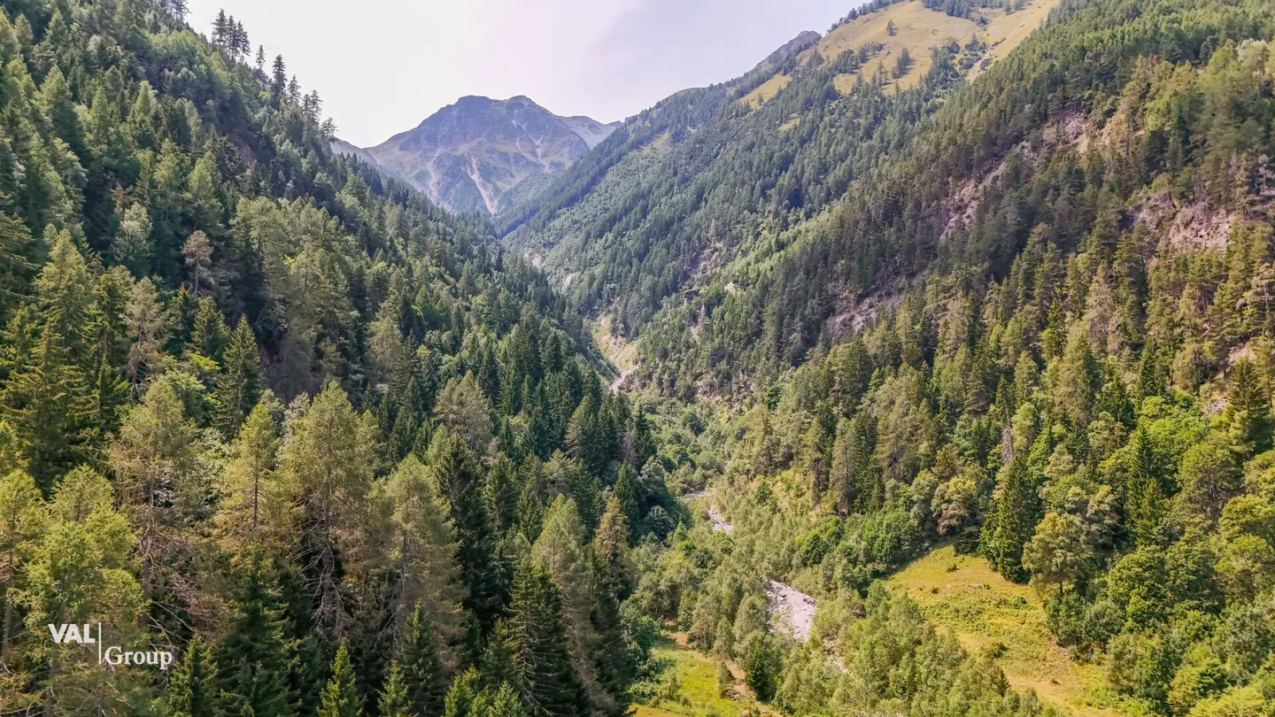 Lover's Object - A Piece of History in the Heart of the Valais Nature - Photo 23 of 27