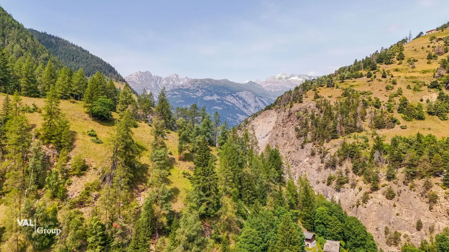 Lover's Object - A Piece of History in the Heart of the Valais Nature - Photo 24 of 27