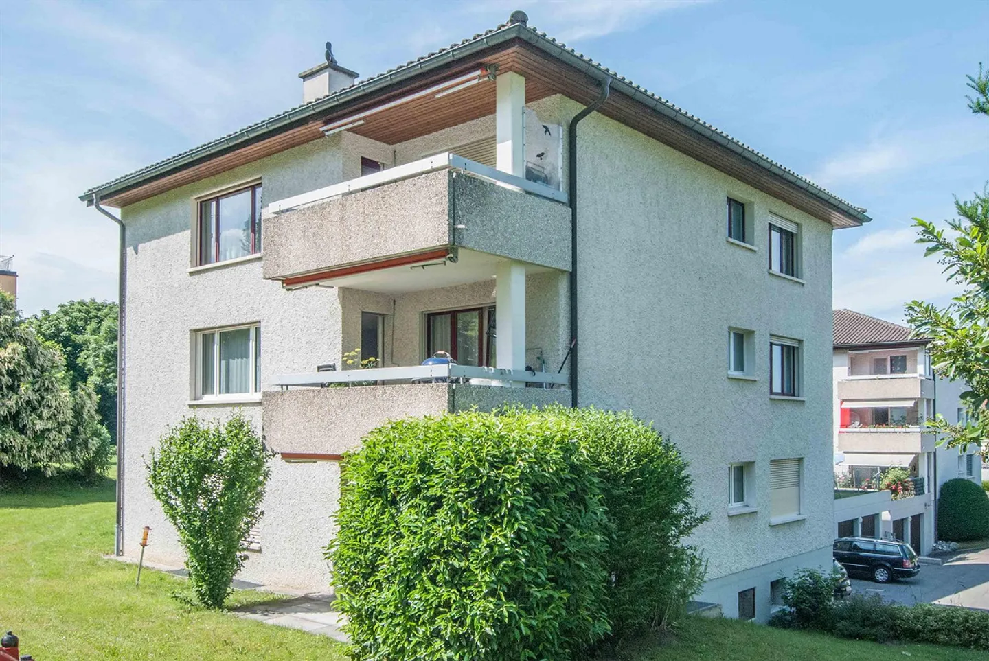 Charming apartment with cozy seating area - Photo 1 of 6