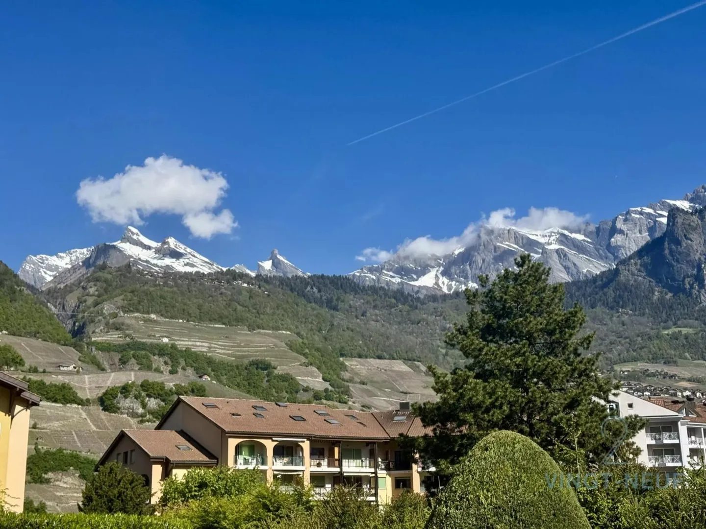 Spacious Duplex in 'Les Bains de Saillon' - Photo 2 of 10