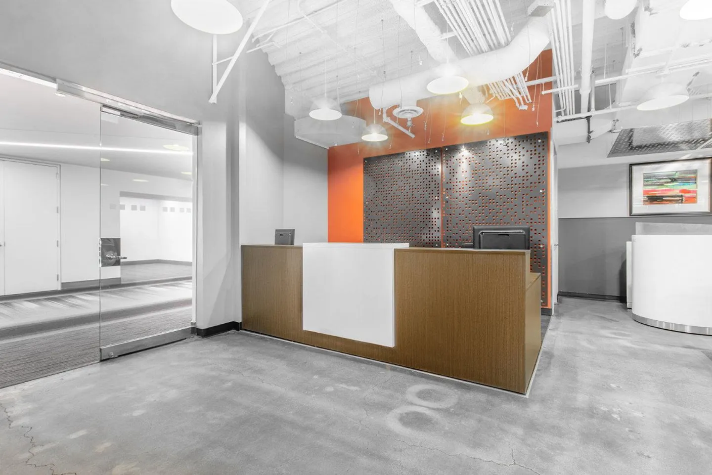 Private office space for 20 in Regus Spoom Glattpark - Photo 4 of 8