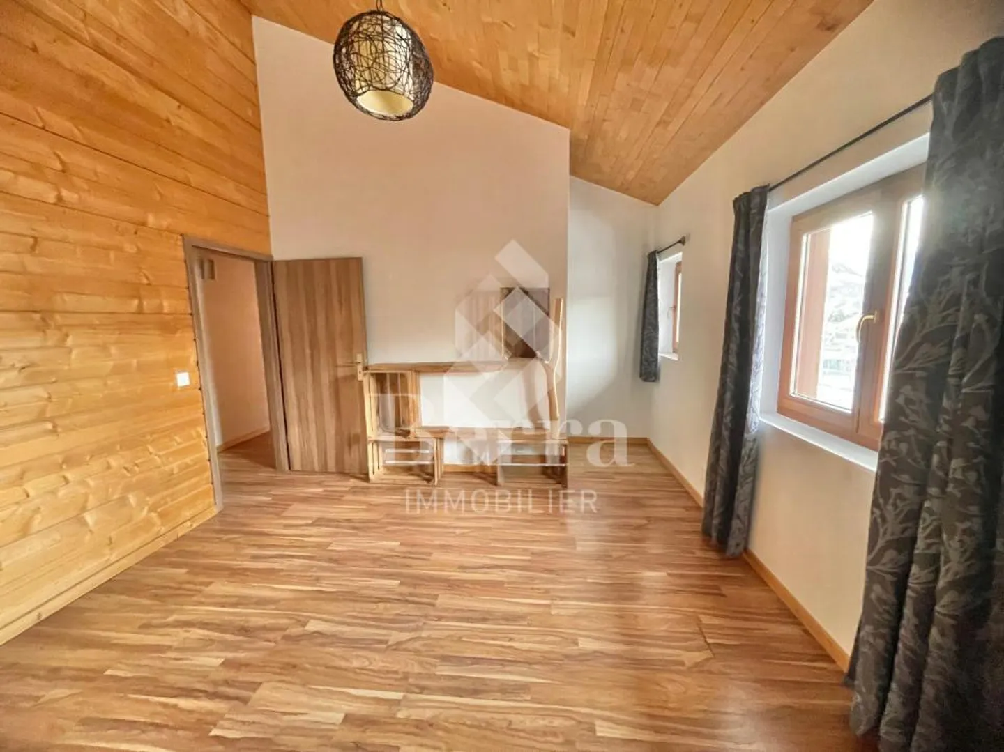 Magnificent 3.5-Room Penthouse - Photo 7 of 13