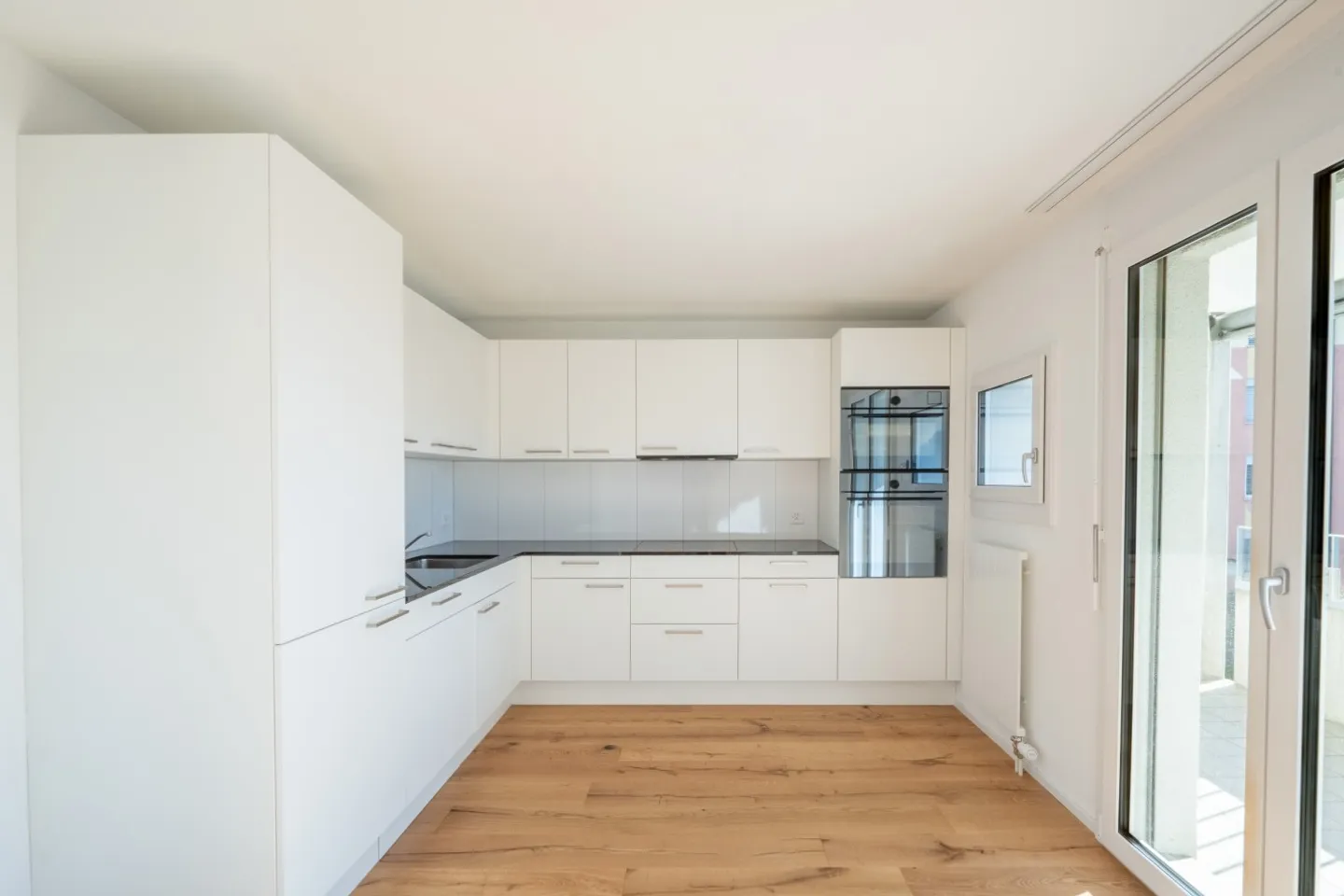 Première occupation après rénovation - Appartement de 3,5 pièces - Photo 2 sur 11