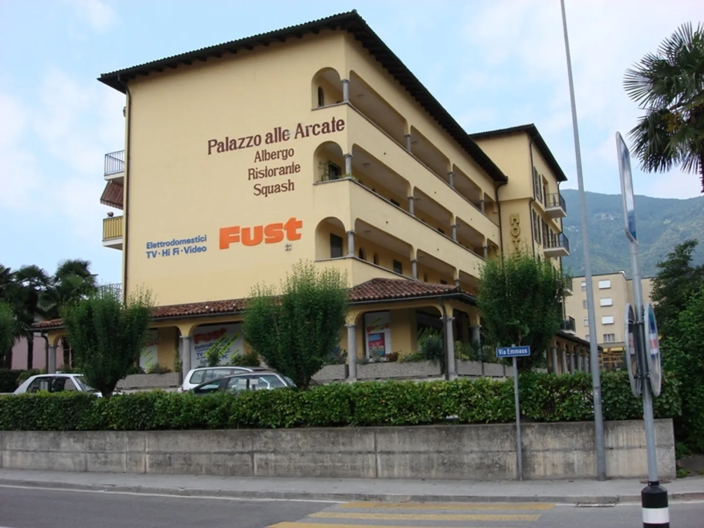 Commercial à vendre, via Locarno 58, à Losone, Suisse - Photo 3 sur 7