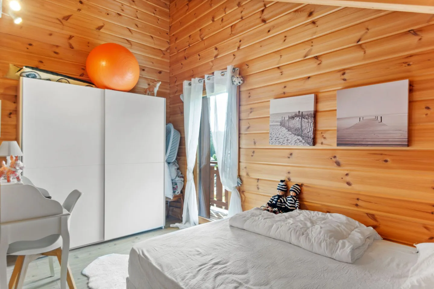 Les Savagnières, magnificent 4.5-room chalet - Photo 12 of 16