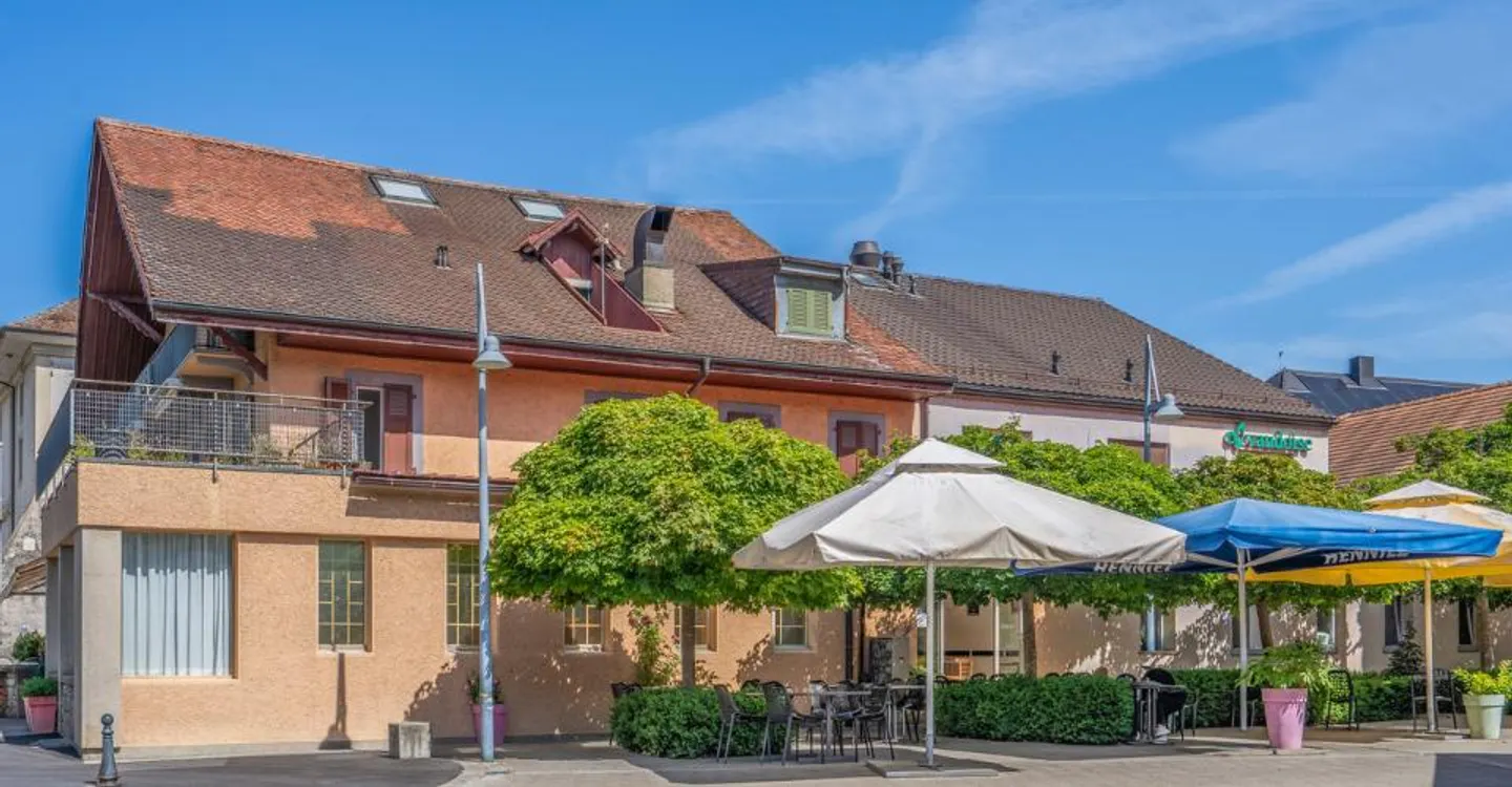 Real estate investment property in the heart of Moudon - Photo 1 of 2