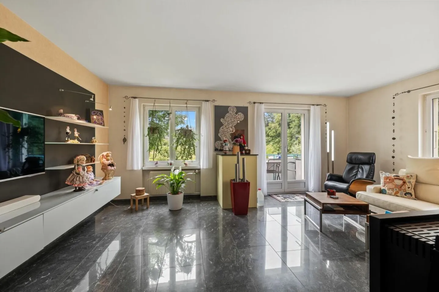 Charmante Maison de Ville avec Jardin, Atelier, Garage et Beaucoup de Potentiel - Photo 4 sur 19