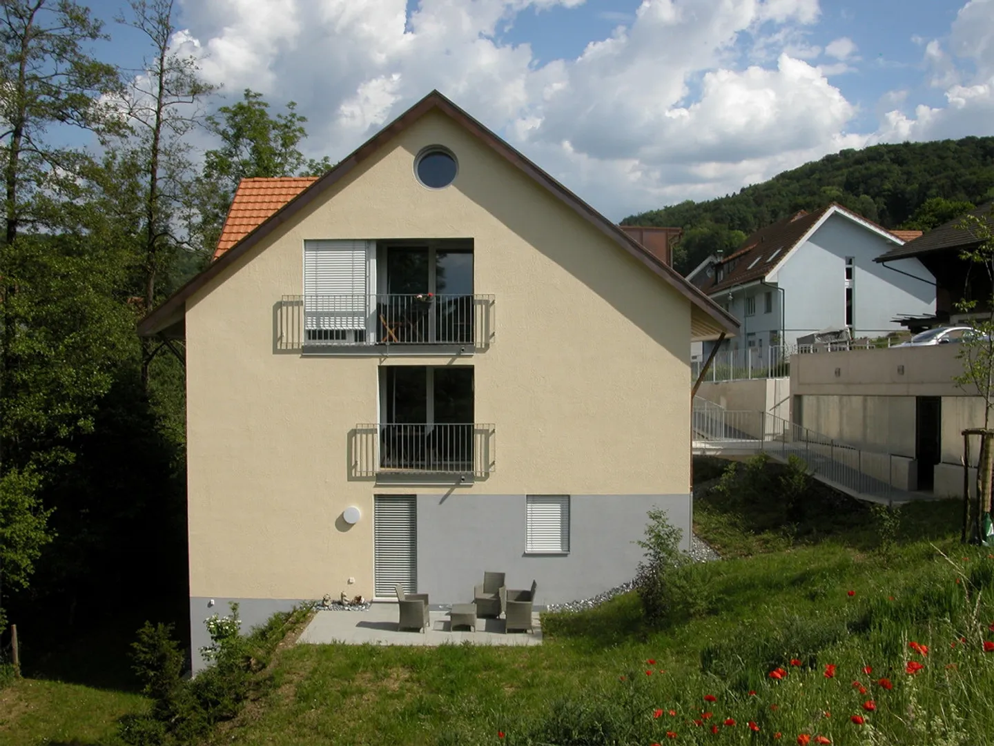 Bright & modern 3.5 room apartment in a nature-friendly environment - Photo 1 of 14