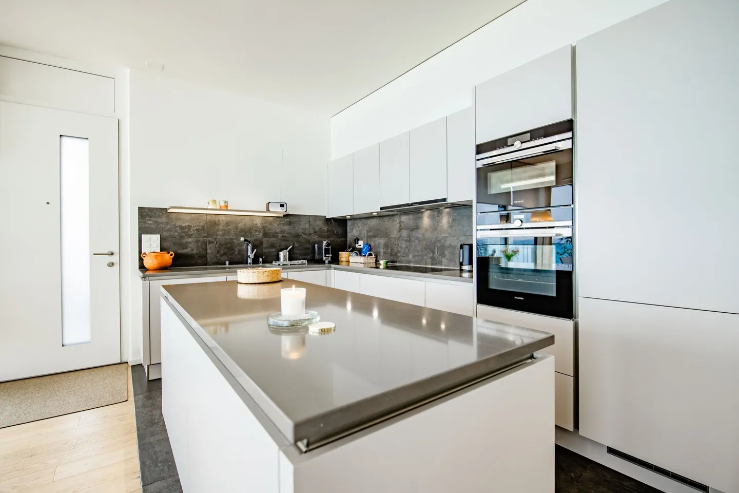 VILLAS BELVÉDÈRE - APPARTAMENTO 4,5 LOCALI CON VISTA PANORAMICA SUL LAGO - Foto 13 di 23