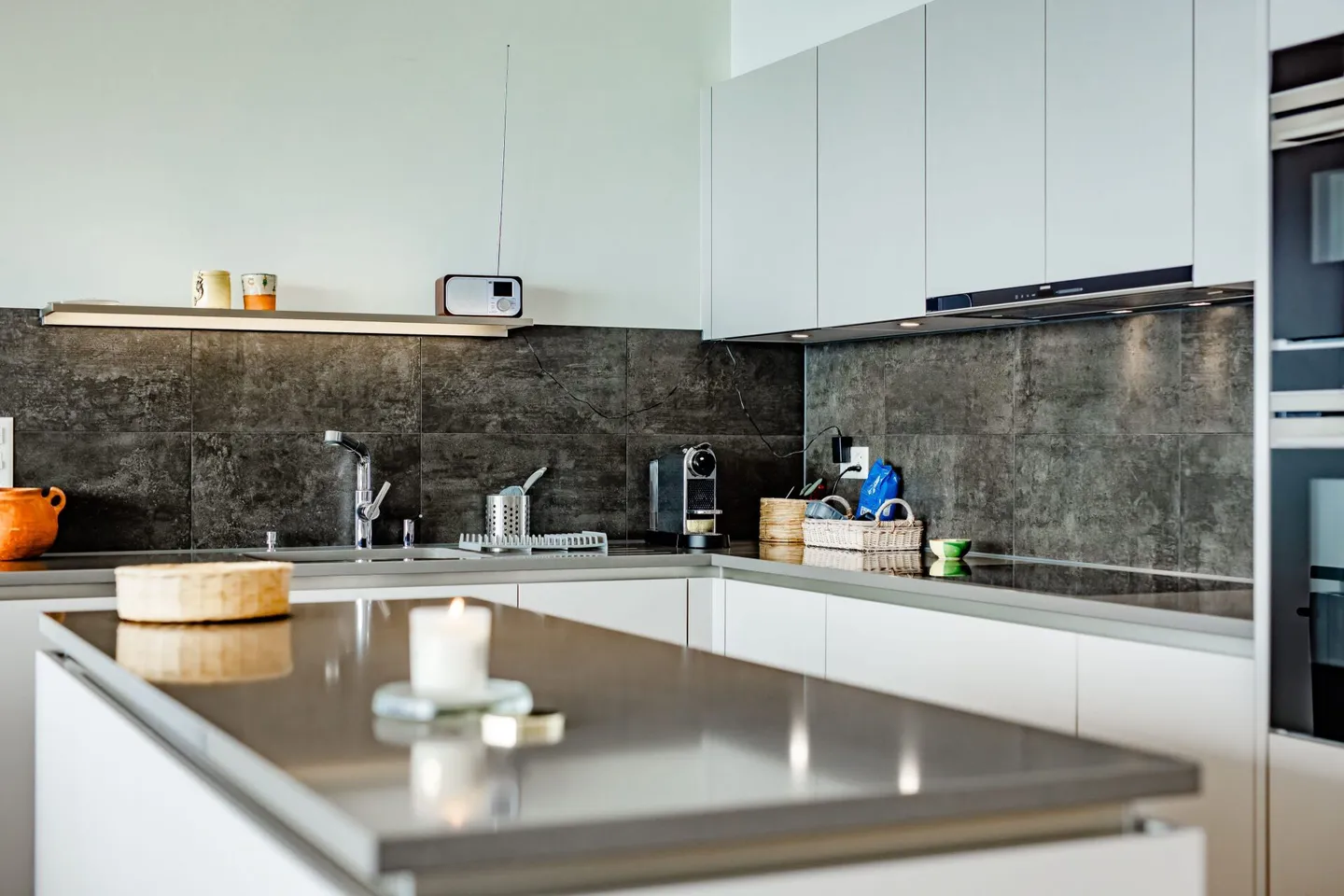 VILLAS BELVÉDÈRE - APPARTAMENTO 4,5 LOCALI CON VISTA PANORAMICA SUL LAGO - Foto 14 di 23