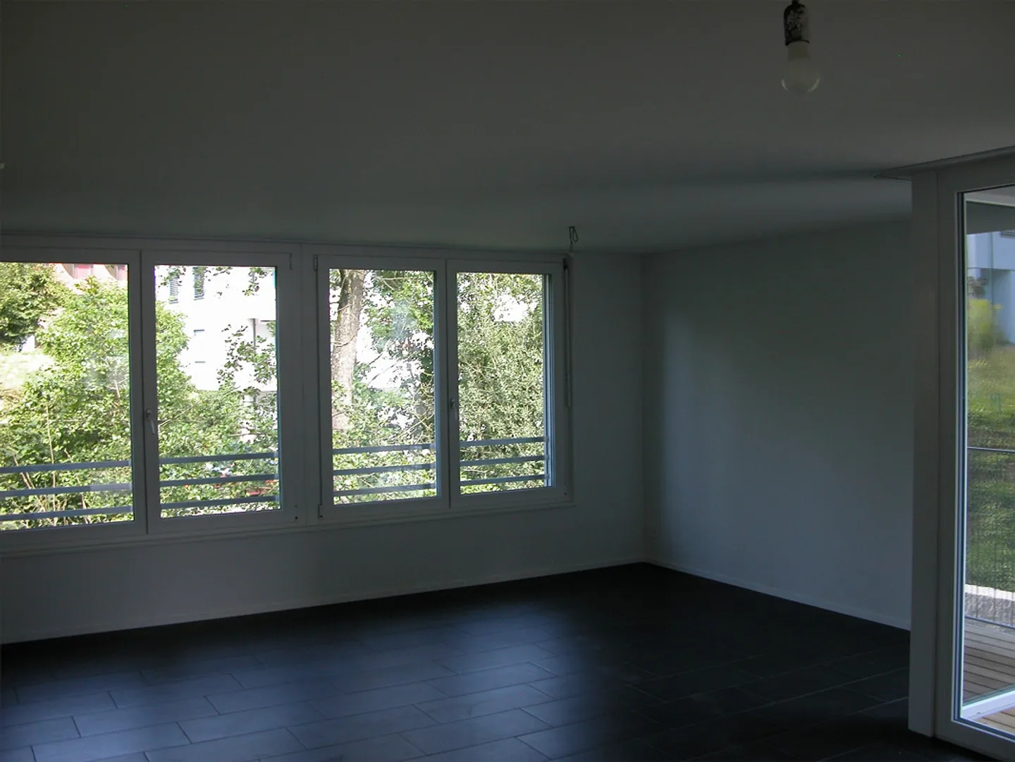 Bright & modern 3.5 room apartment in a nature-friendly environment - Photo 11 of 14