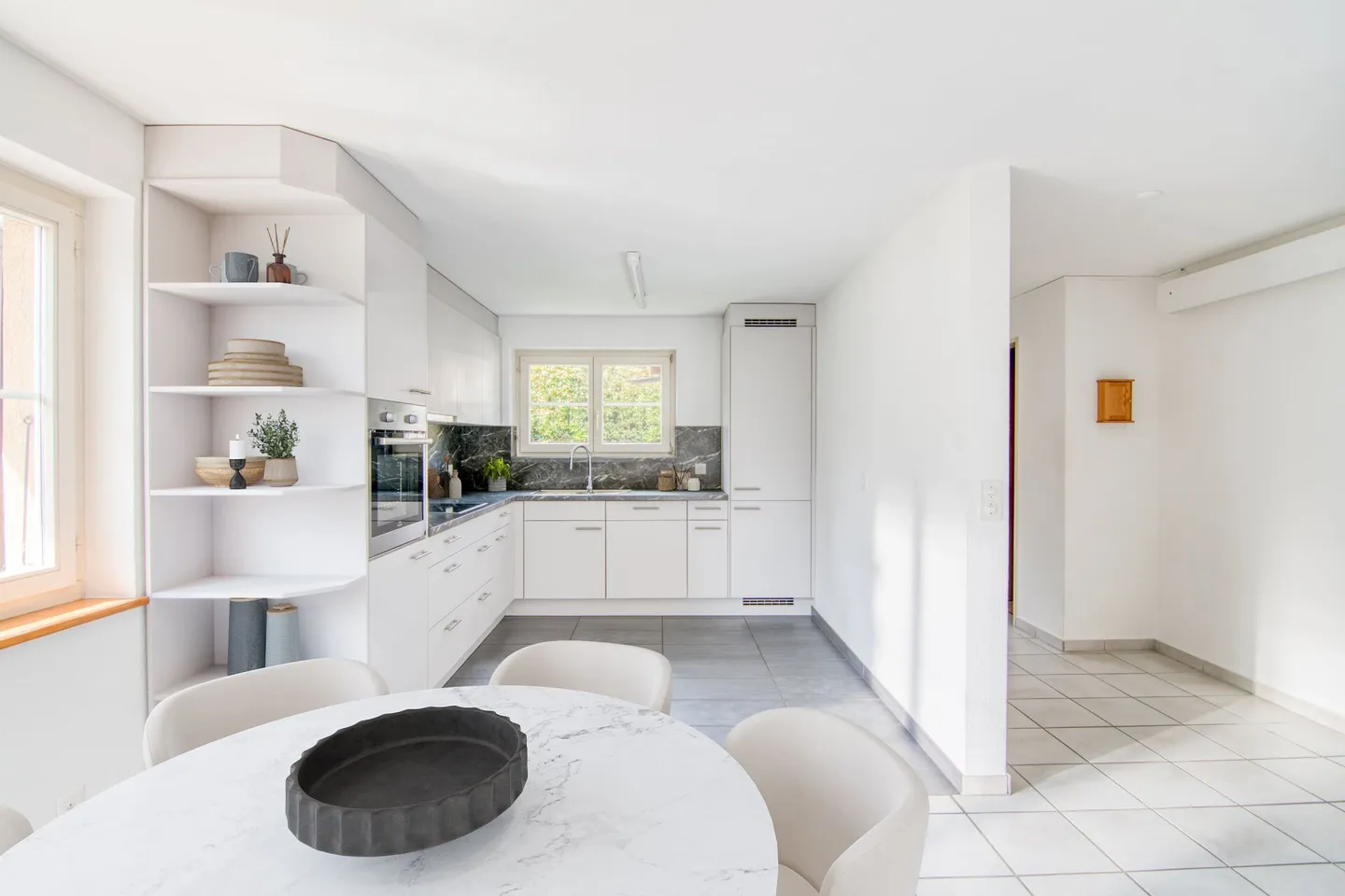 5.5-Room Single-Family House in Seeland: Living for around CHF 740 Mortgage Interest per Month! - Photo 7 of 33