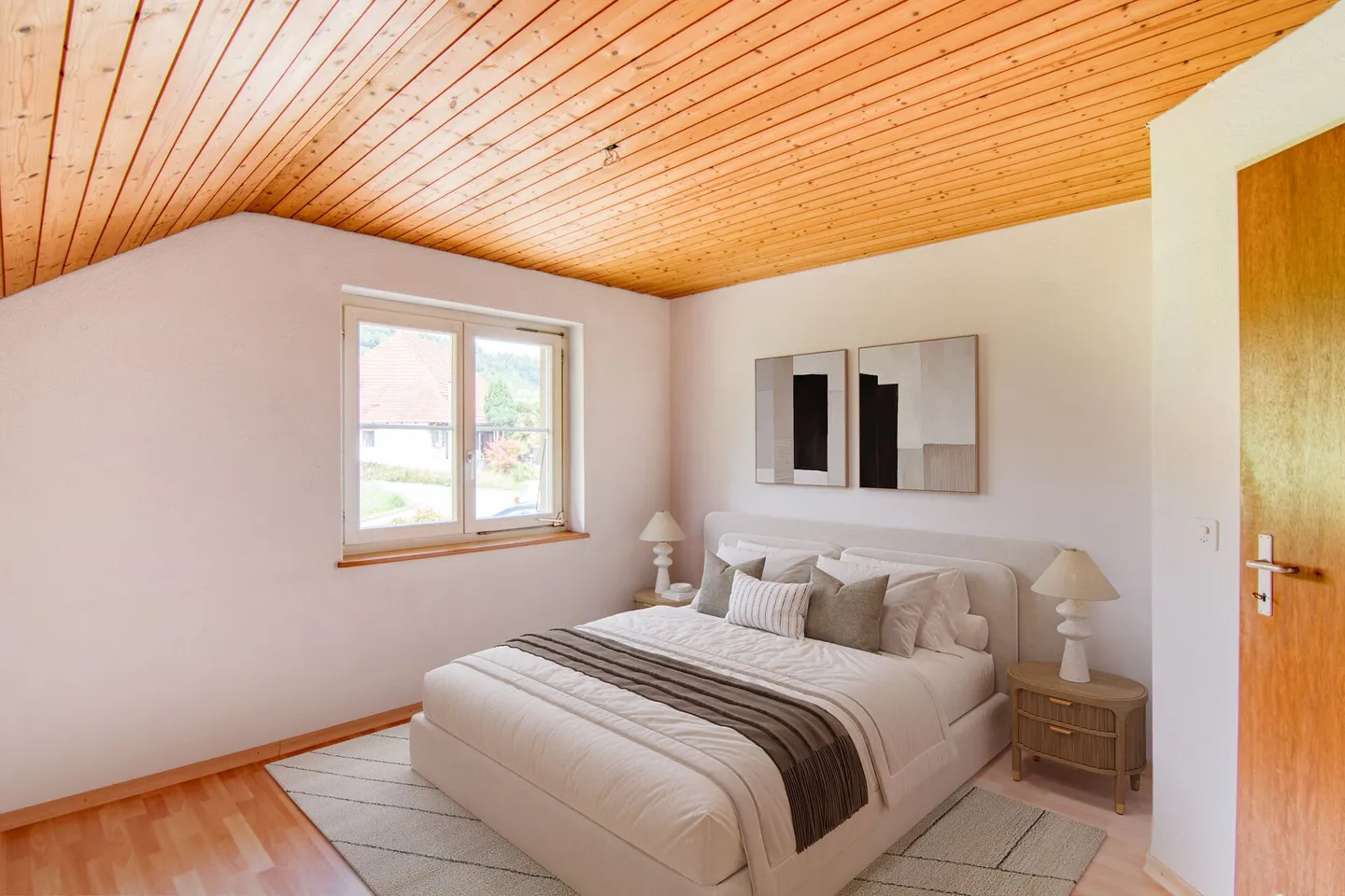 5.5-Room Single-Family House in Seeland: Living for around CHF 740 Mortgage Interest per Month! - Photo 10 of 33