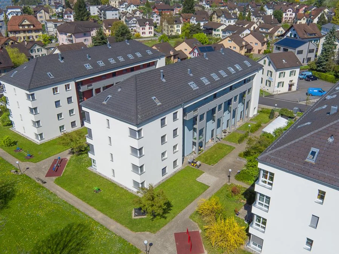 Appartamento accogliente di 3 1/2 stanze con balcone cerca nuovi inquilini ... - Foto 1 di 8