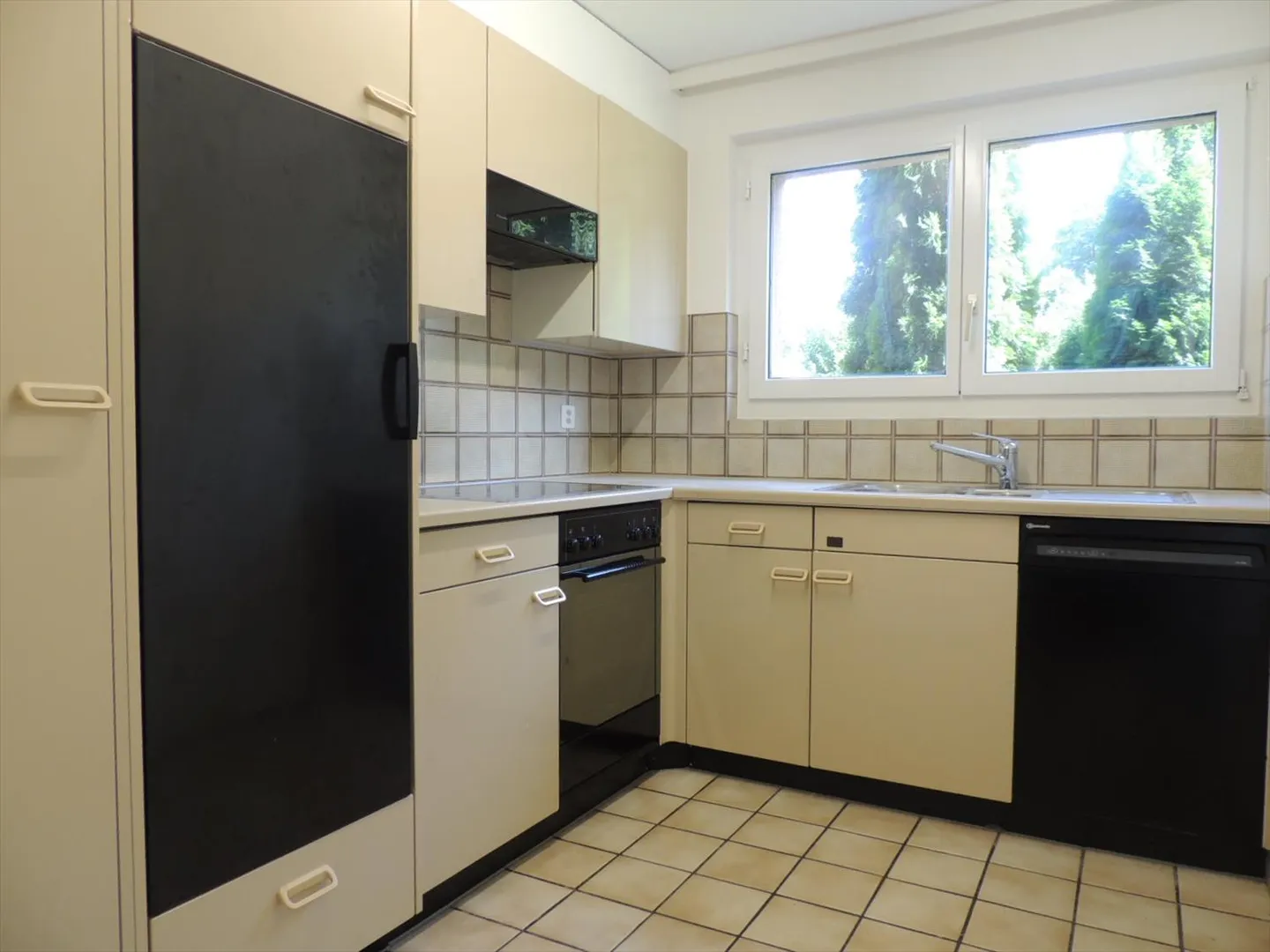 RENT WITHOUT DEPOSIT - Beautiful apartment in Pfäffikon - Photo 3 of 8