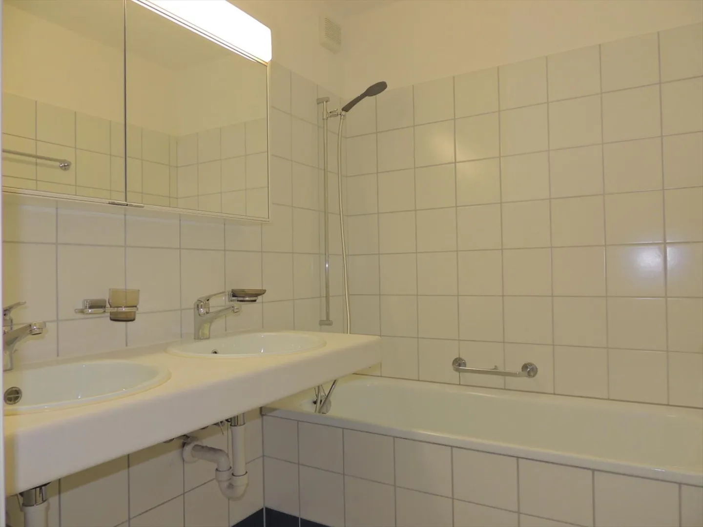 RENT WITHOUT DEPOSIT - Beautiful apartment in Pfäffikon - Photo 4 of 8