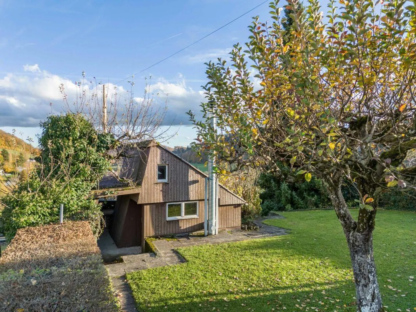 Viel Platz, Ruhe & Privatsphäre - freistehendes Einfamilienhaus mit viel Potenzial - Foto 14 von 21