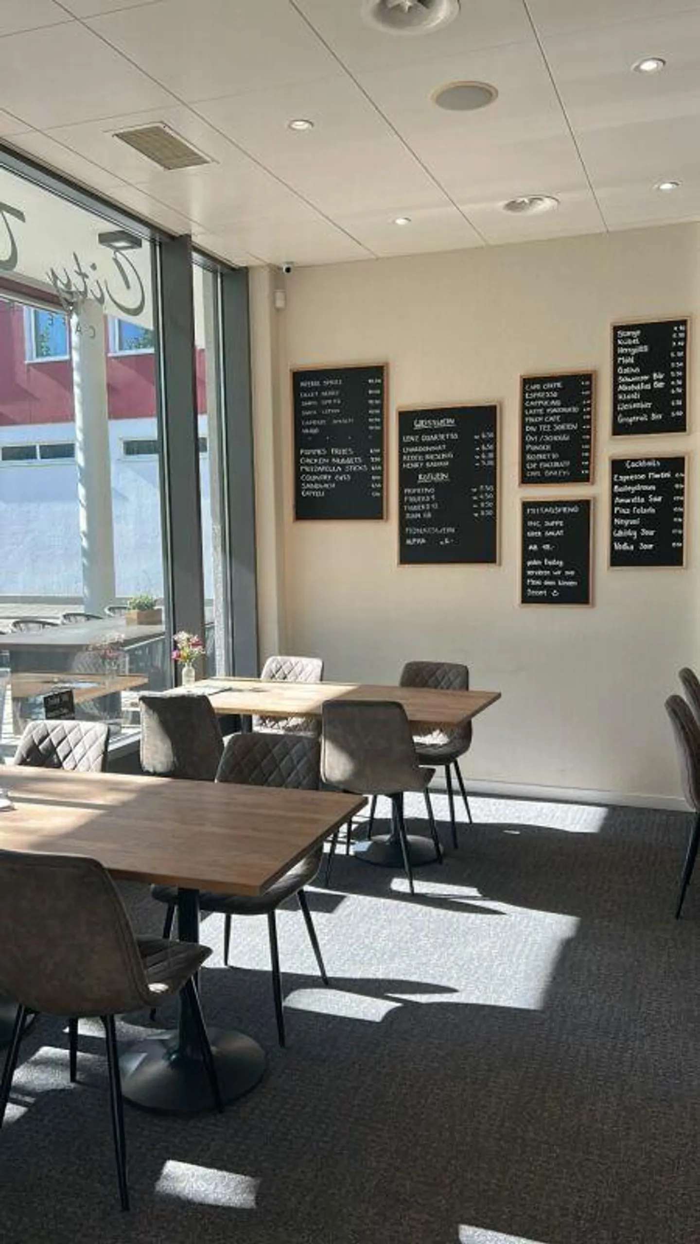 Il tuo sogno di avere un proprio caffè/ristorante inizia qui - Foto 9 di 11