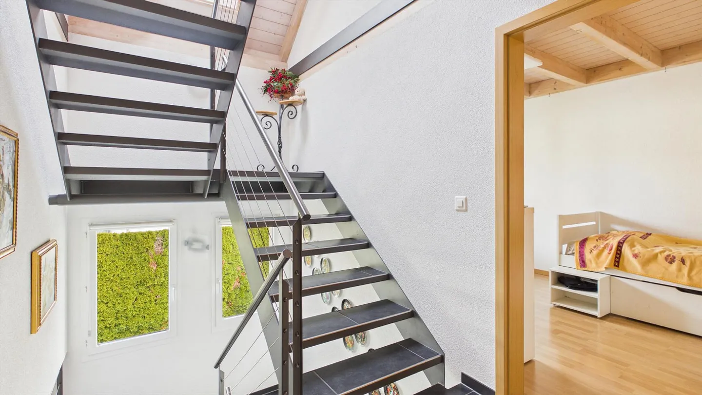 Ampio spazio, tranquillità + vicinanza al centro – Casa bifamiliare con giardino - Foto 5 di 11