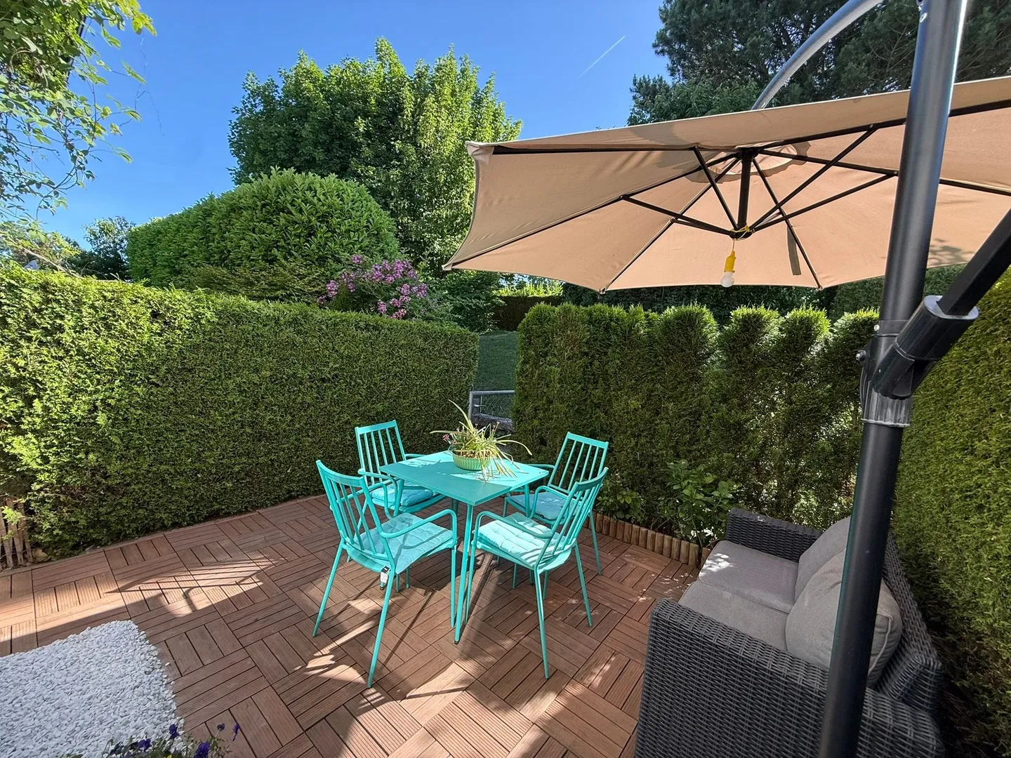 Charming Townhouse in Bellikon - Photo 2 of 13