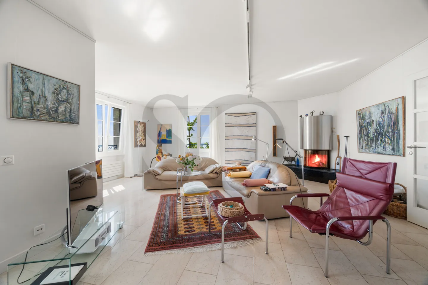 Elegant House in Bourgeois Style in the Heart of Lavaux - Photo 3 of 11