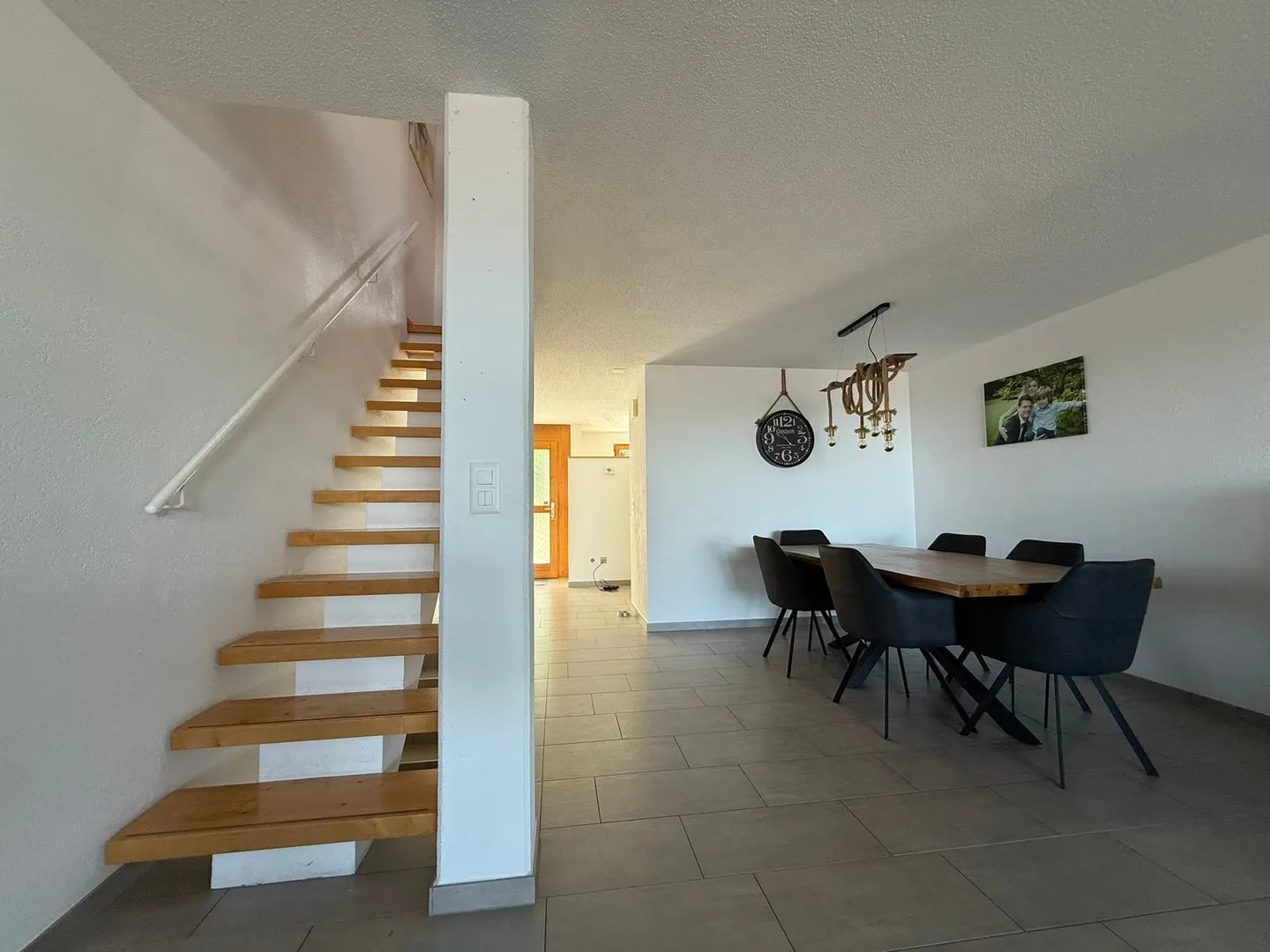 Charming Townhouse in Bellikon - Photo 10 of 13