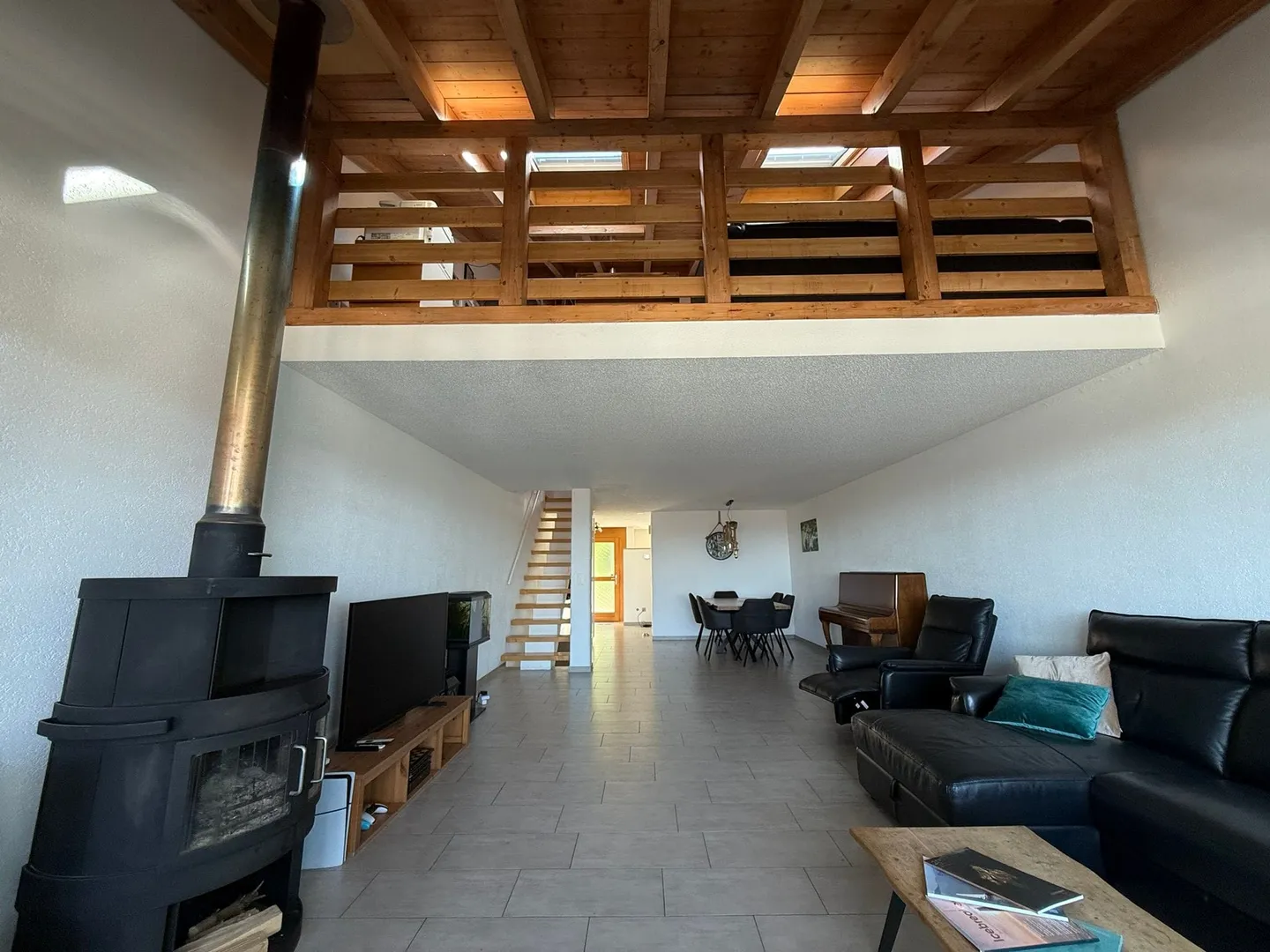 Charming Townhouse in Bellikon - Photo 9 of 13