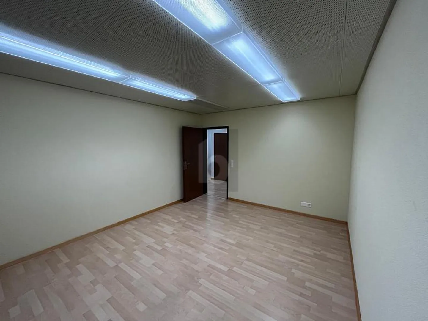 Geräumige moderne Bürofläche - Foto 2 von 4