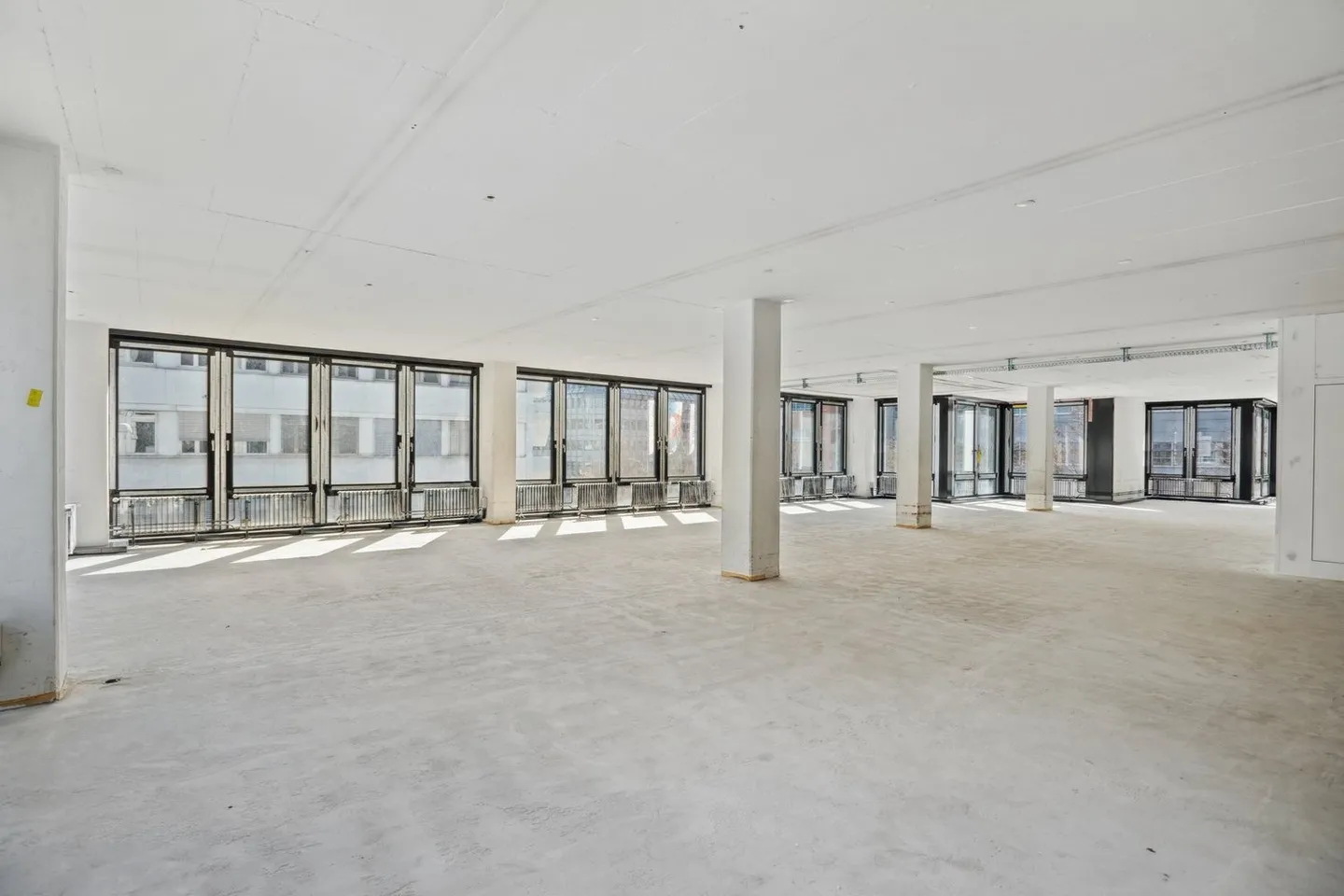 Votre vision, nos espaces - BUREAUX TOP dans le quartier tendance de Binz - Photo 2 sur 13
