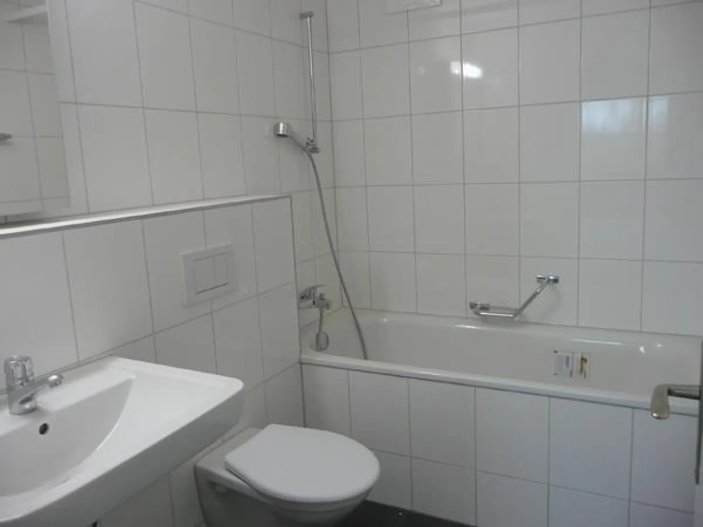 Appartamento in affitto in un quartiere familiare - Foto 4 di 8