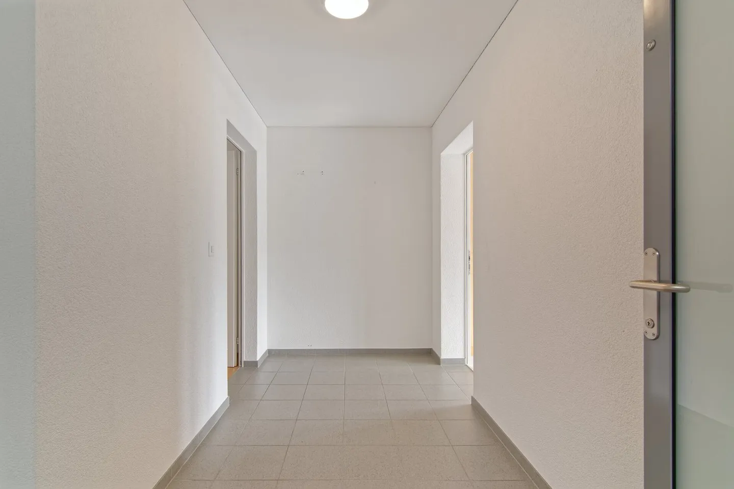 Spacious Penthouse Apartment with a View, Winter Garden and Hobby Room - Photo 8 of 13