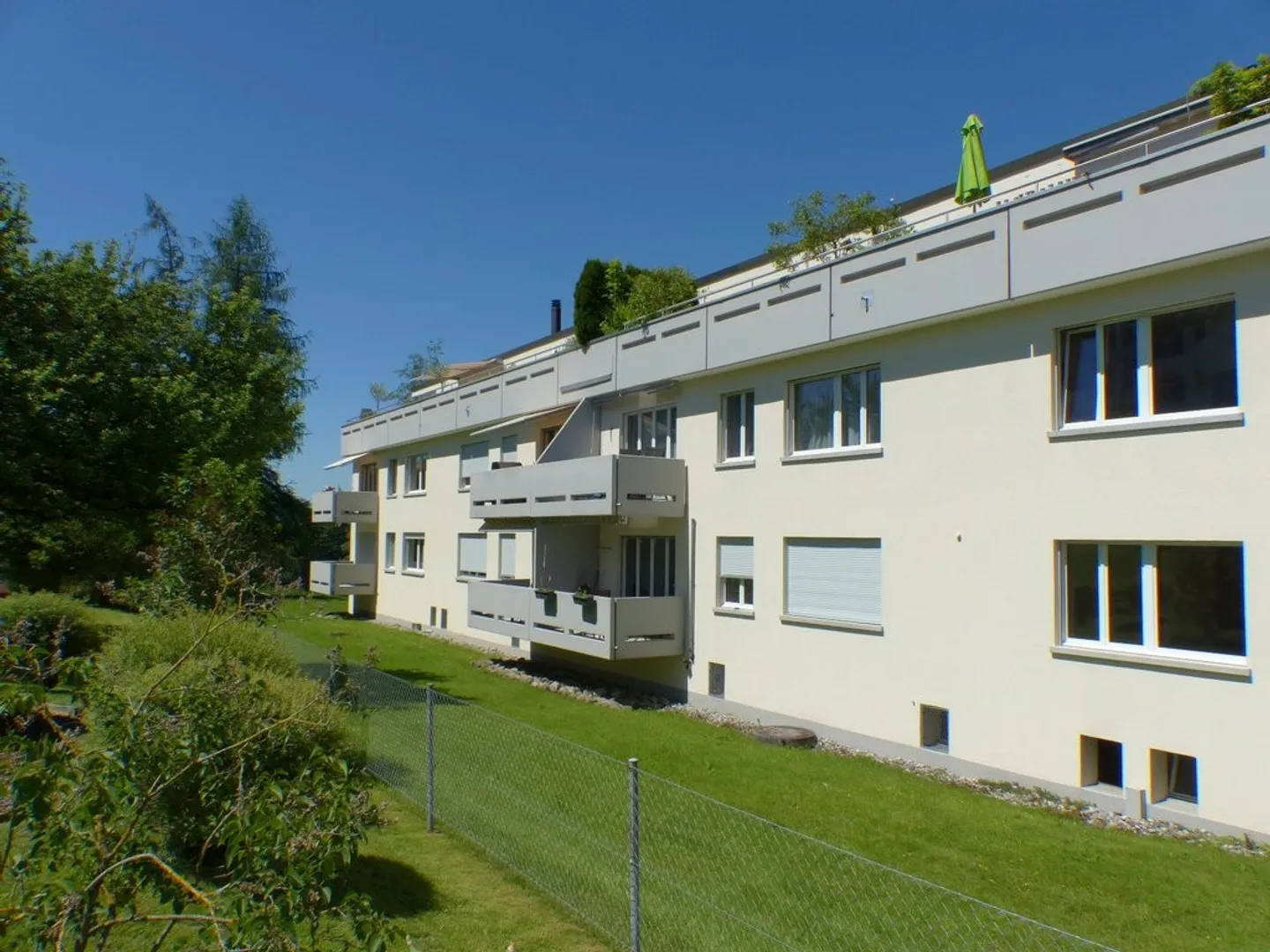 Près de l'université - Belle vie dans un endroit idéal avec vue sur la verdure - Photo 1 sur 5