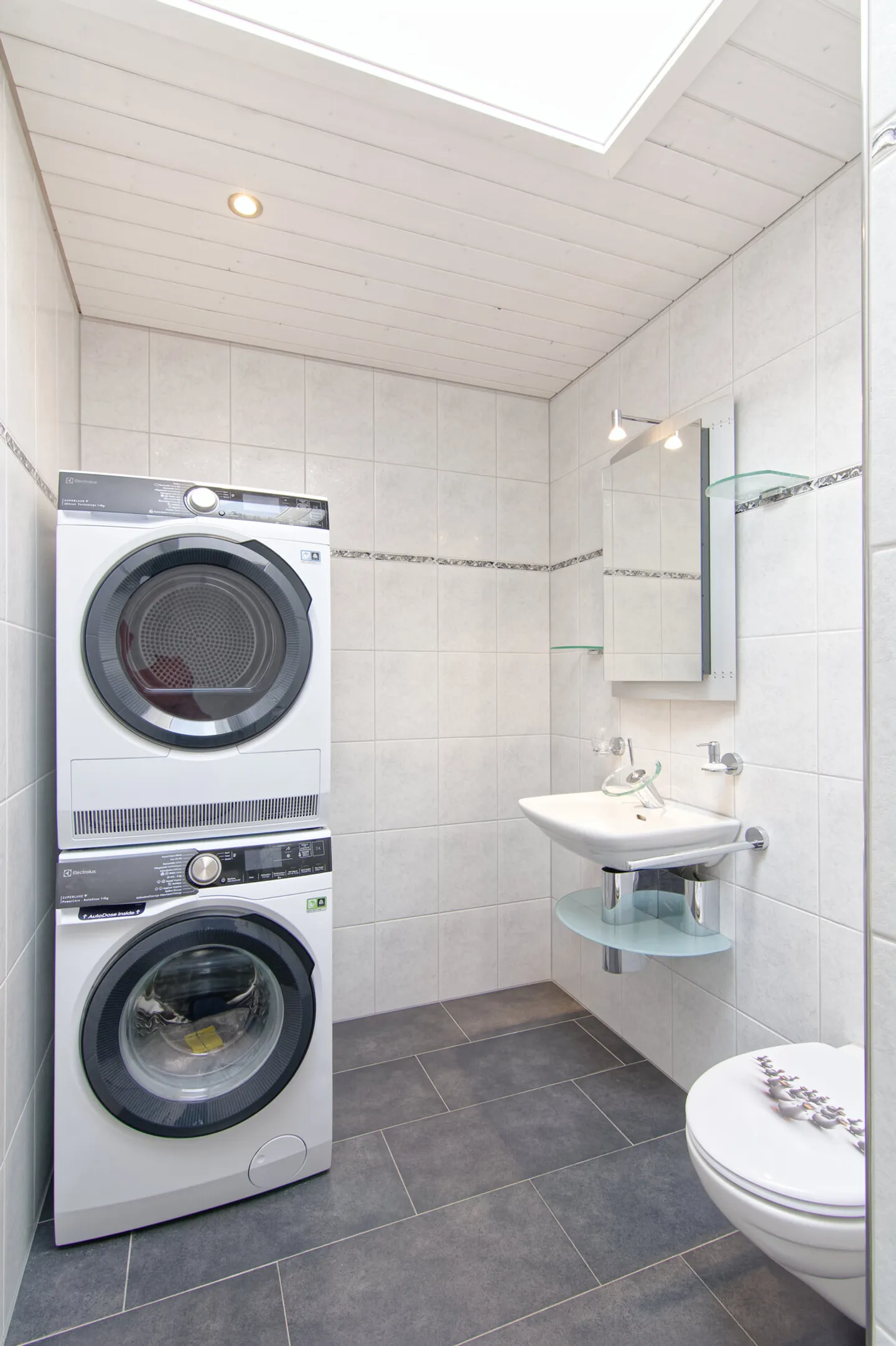 Spacious Penthouse Apartment with a View, Winter Garden and Hobby Room - Photo 13 of 13