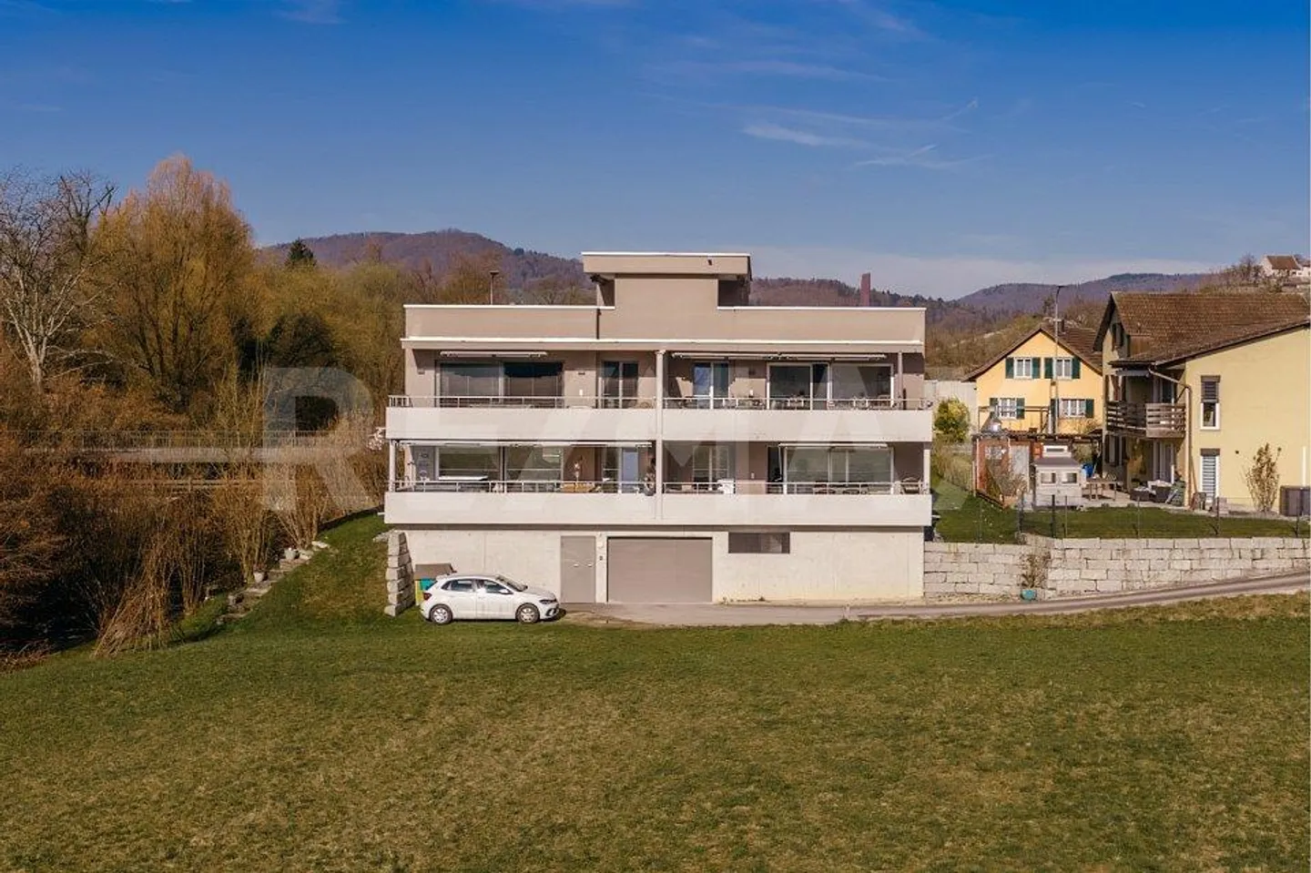 Modernes Apartment mit Terrasse - Foto 4 von 13