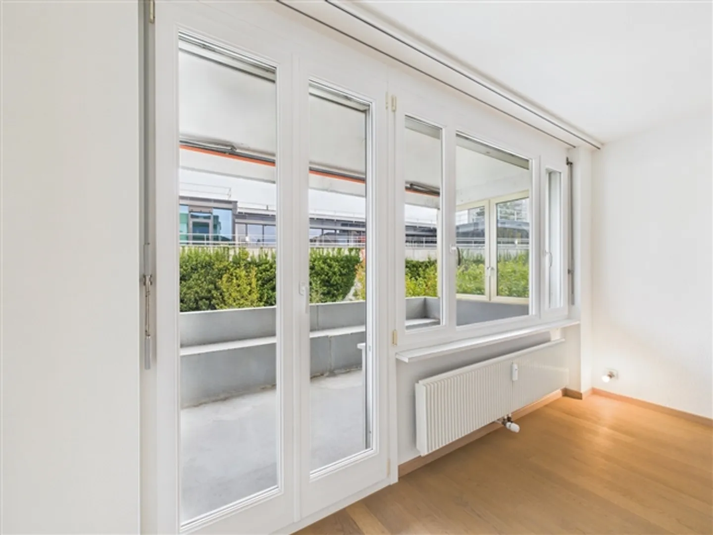 SENSO DI SPAZIO AMPIO CON UN'ATMOSFERA ABITATIVA LUMINOSA - Foto 3 di 12