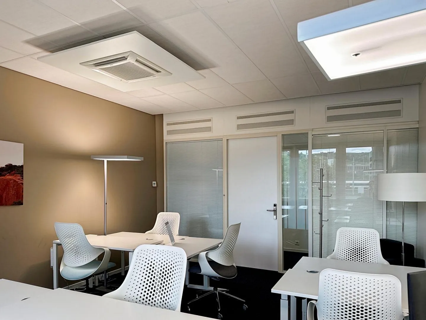 Ufficio privato per tre persone in Regus Dammstrasse - Foto 4 di 9