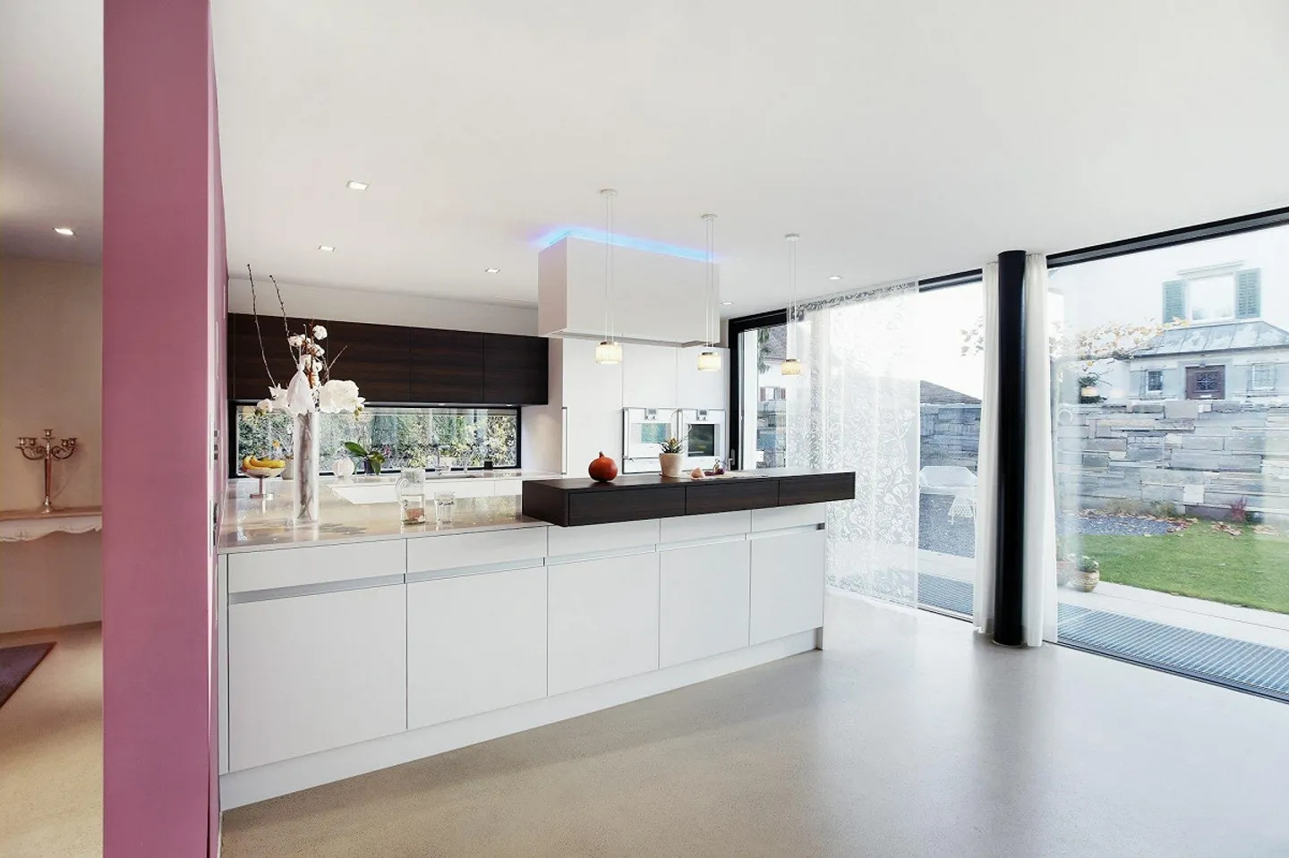 Exclusive 6½-room single-family house in a quiet location with a large garden - Photo 11 of 13