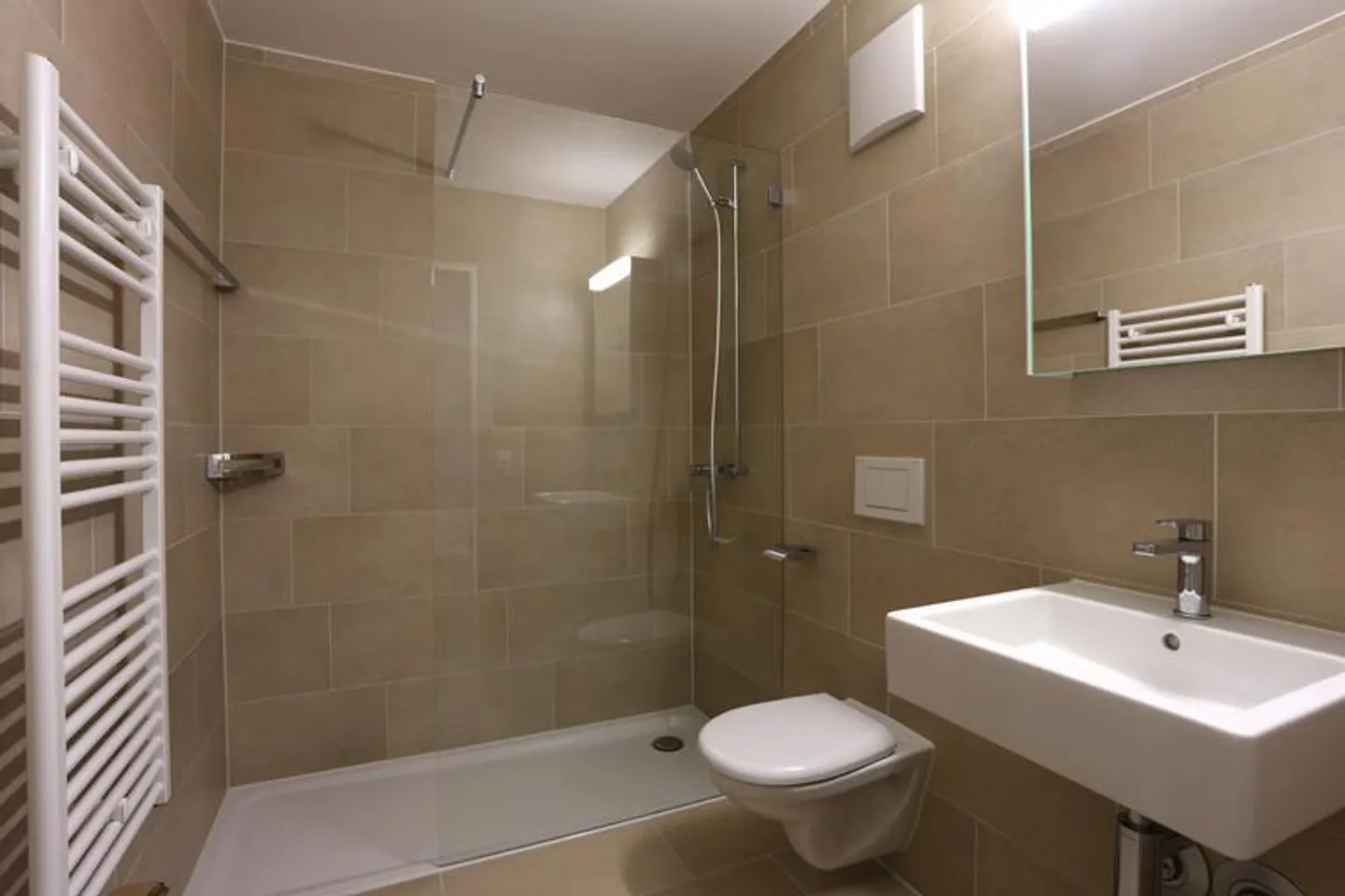 Moderno studio di 1 camera vicino ai Langen Erlen - Foto 3 di 6