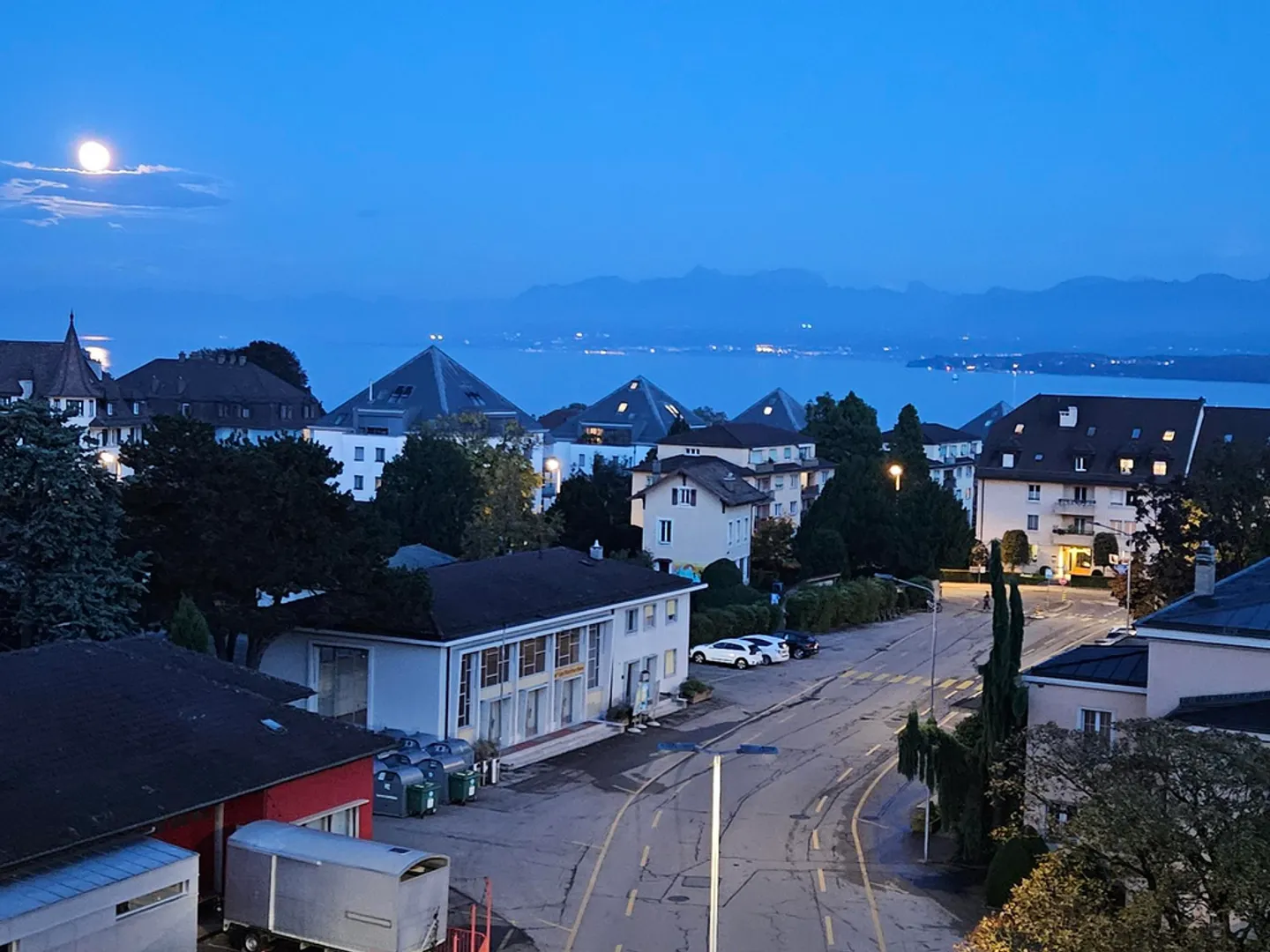 Appartamento duplex di 3,5 locali nel cuore di Nyon - Foto 3 di 7