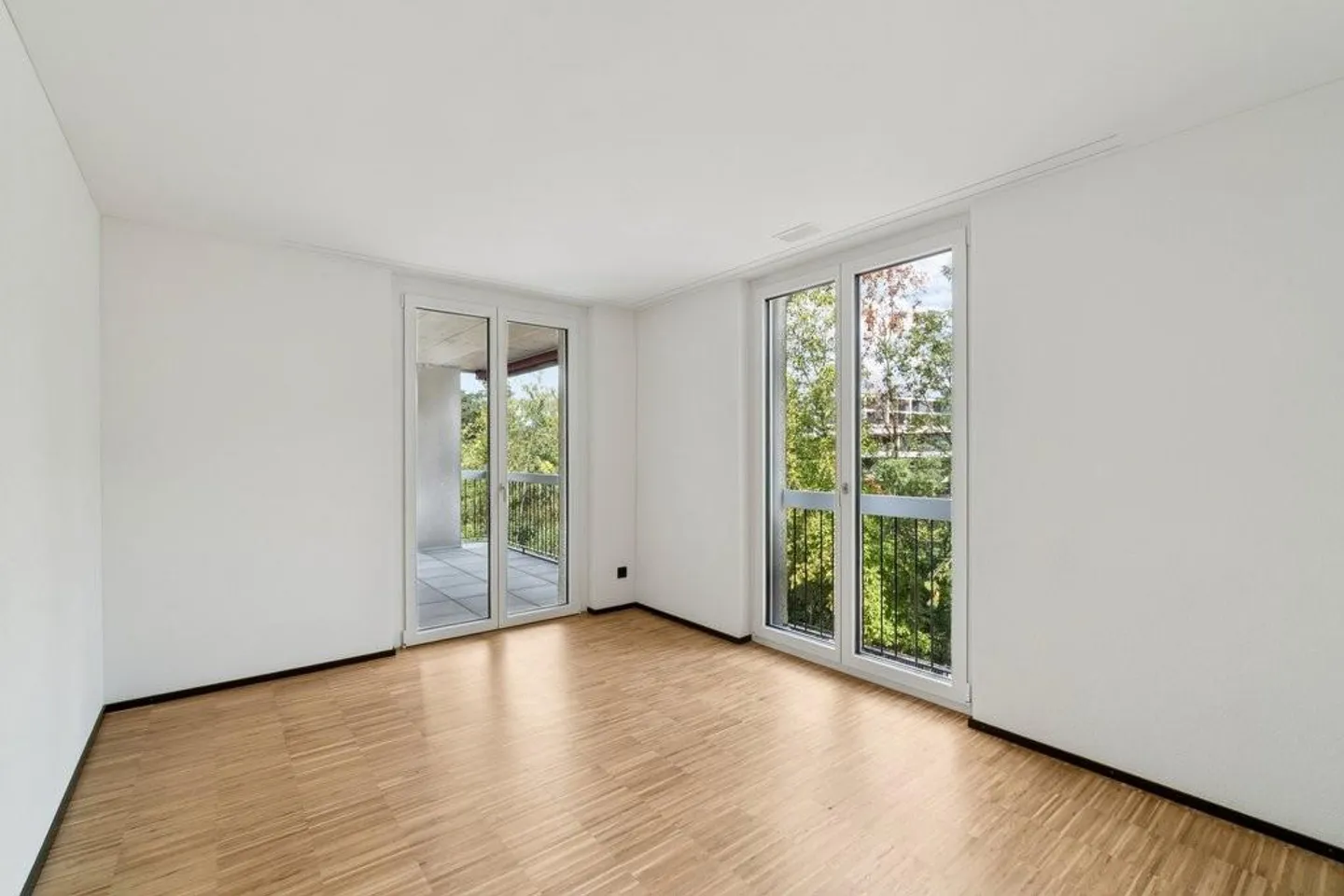 Appartamento nuovo attraente nella migliore posizione direttamente sulla Glatt - Foto 5 di 8